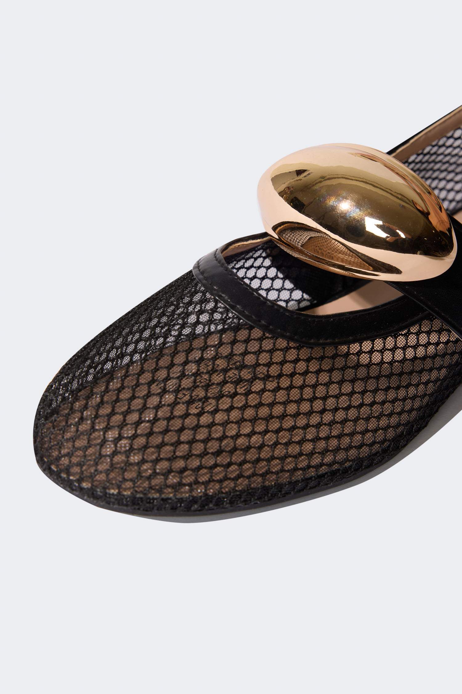 Әйелдерге жалпақ табан бабет