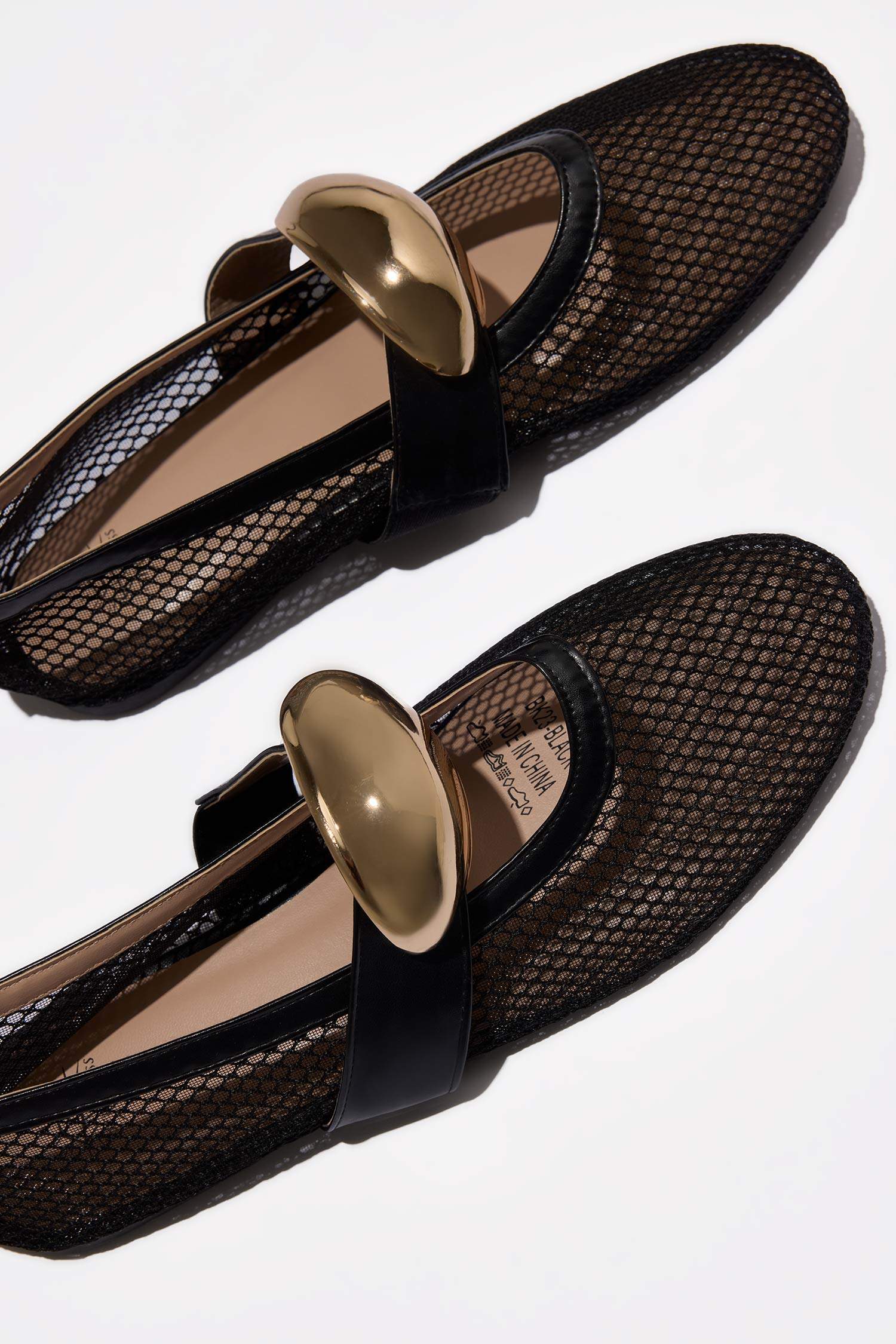 Әйелдерге жалпақ табан бабет