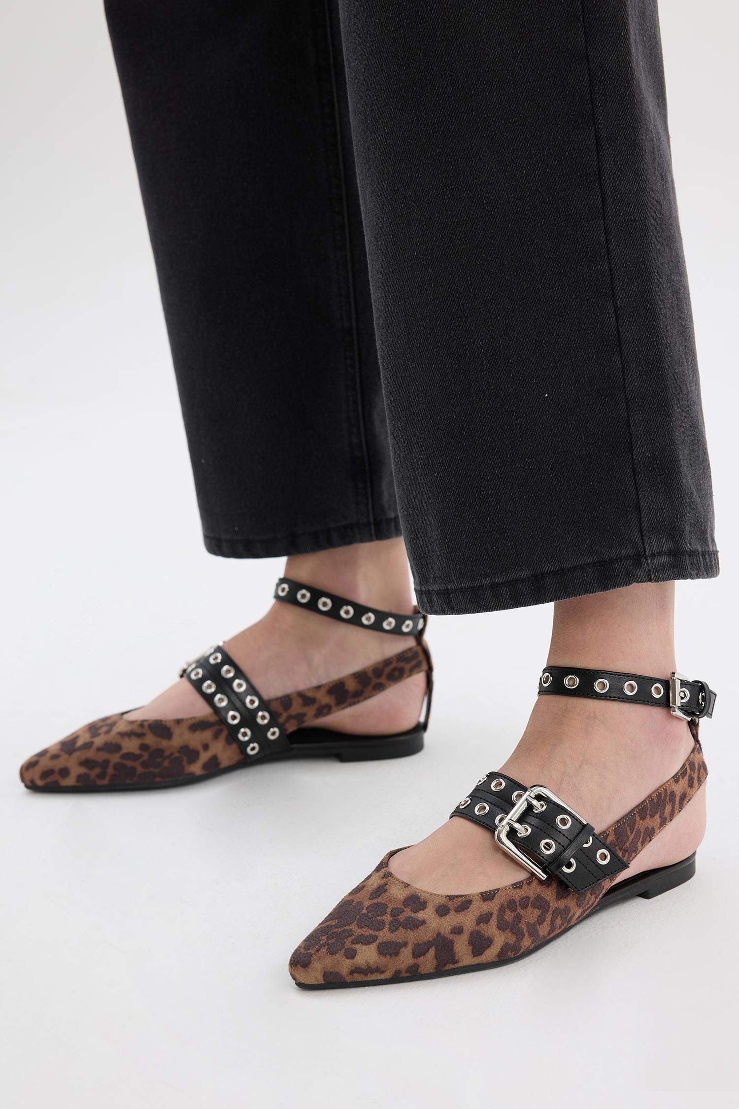 Kadın Leopar Desenli Düz Taban Suni Deri Babet