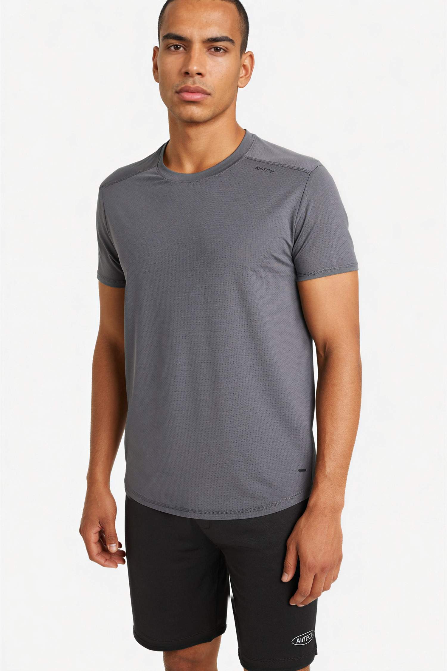 تيشيرت رياضي قصة عادية برقبة مستديرة من DeFactoFit