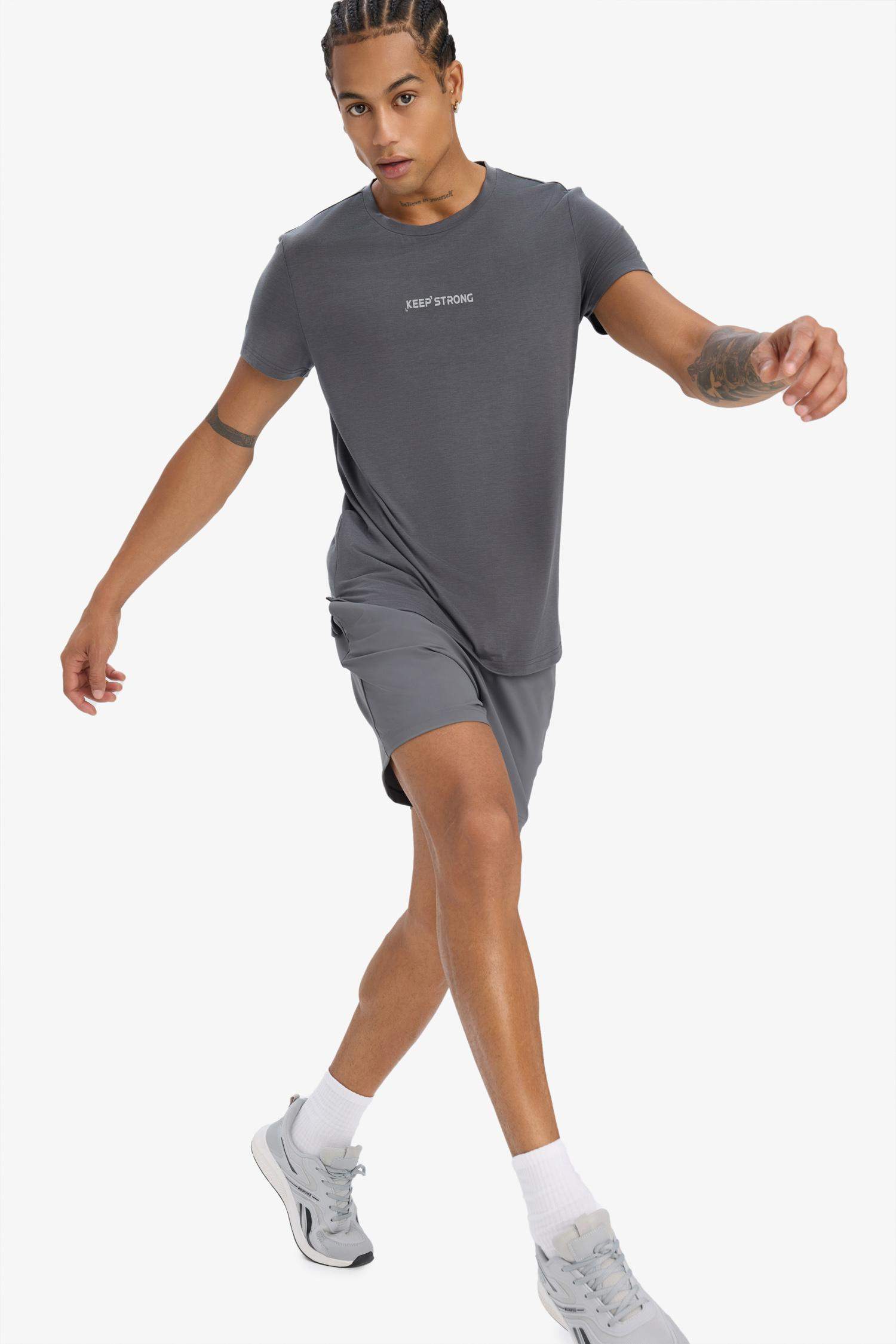 T-shirt de sport slim fit à col rond et manches courtes de DeFactoFit