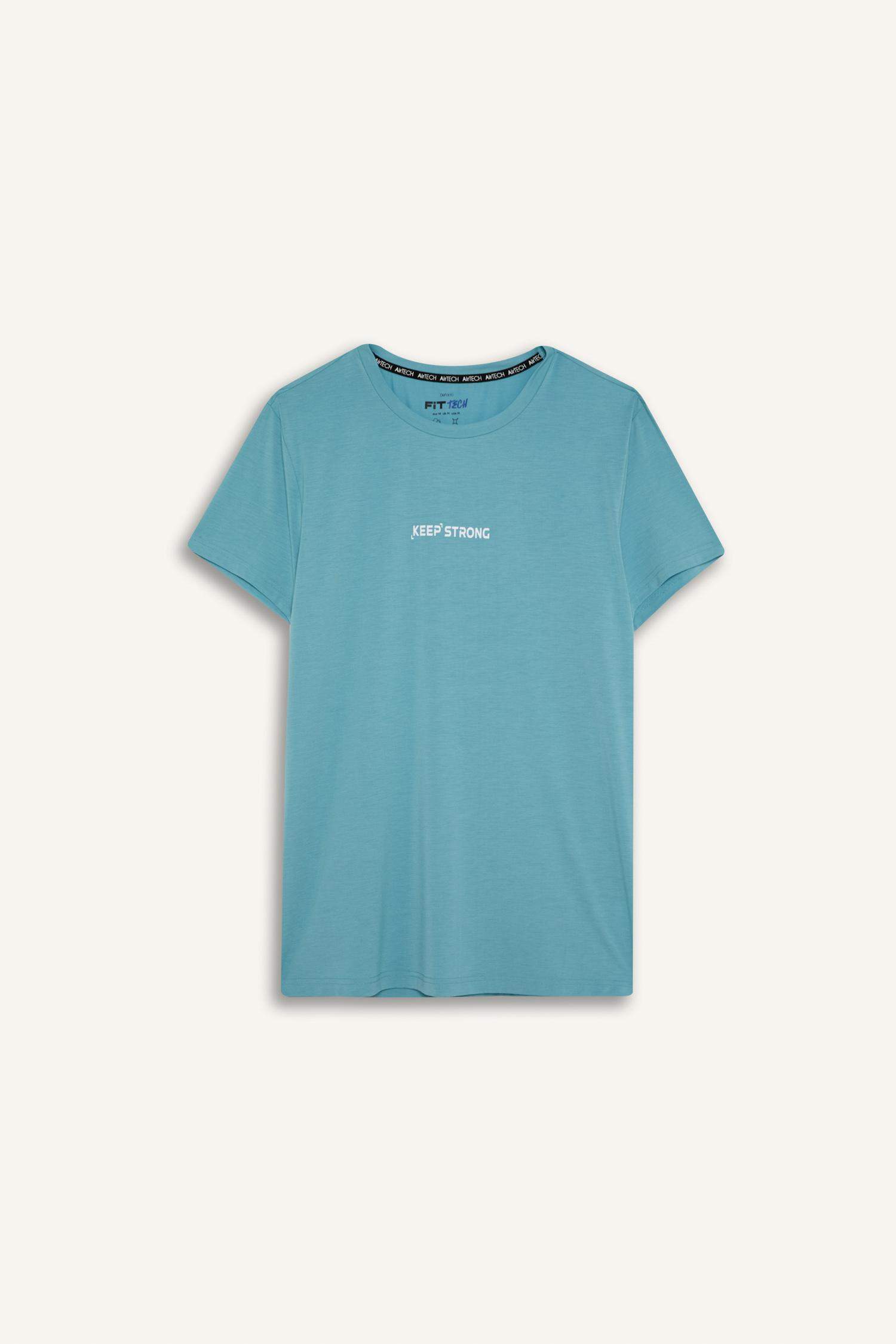 تيشيرت سليم فيت بياقة مستديرة