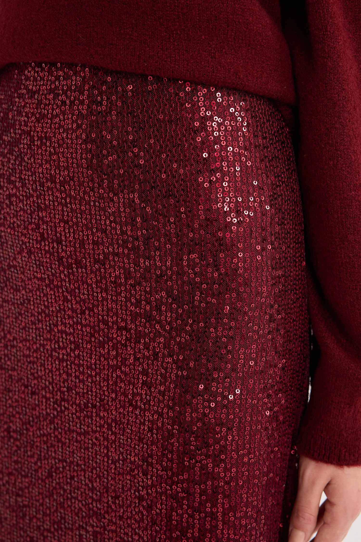 تنورة طويل بالترتر قصة A بخصر عادي