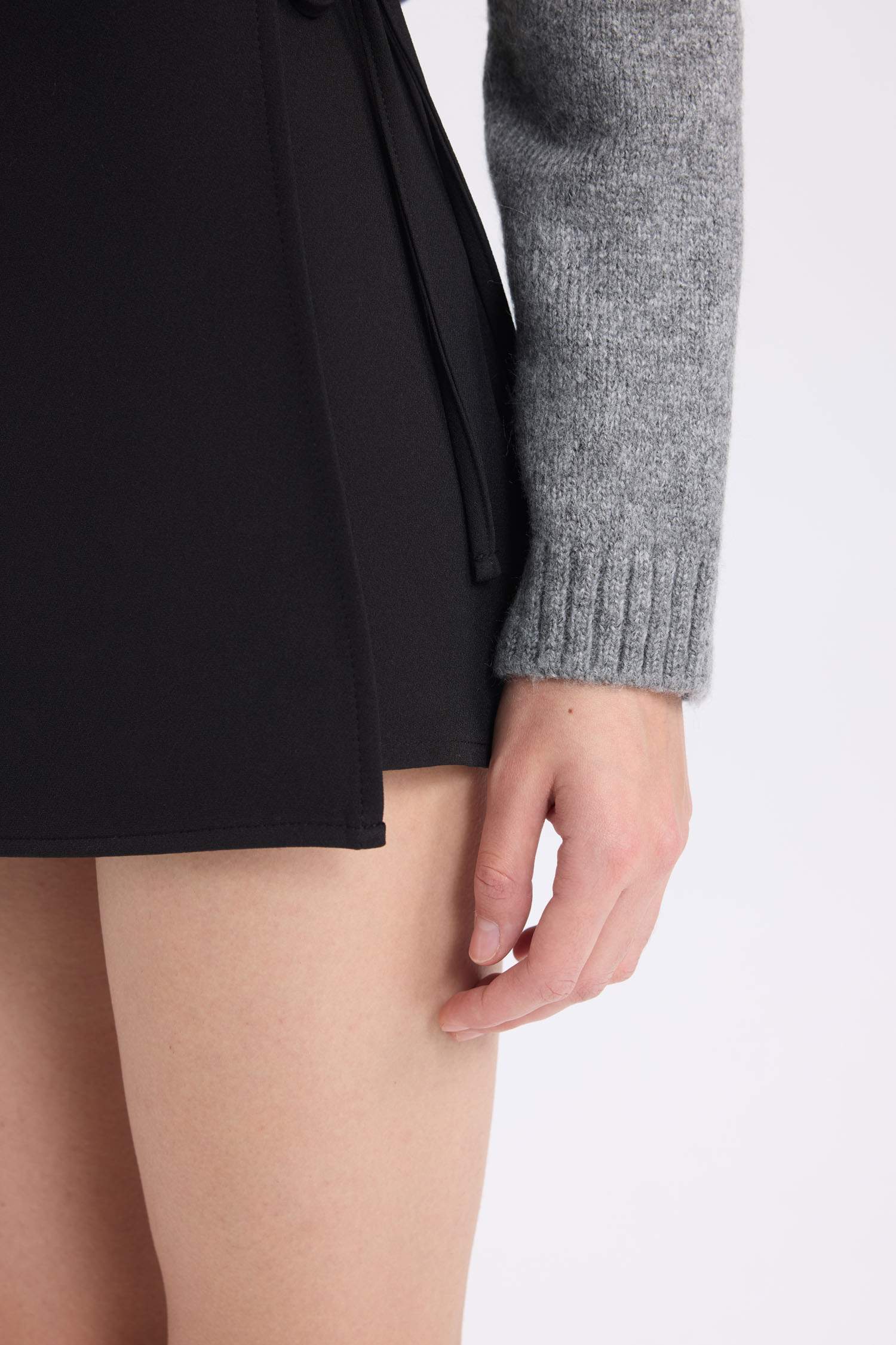 Normal Bel Basic Düz Siyah Şort Etek