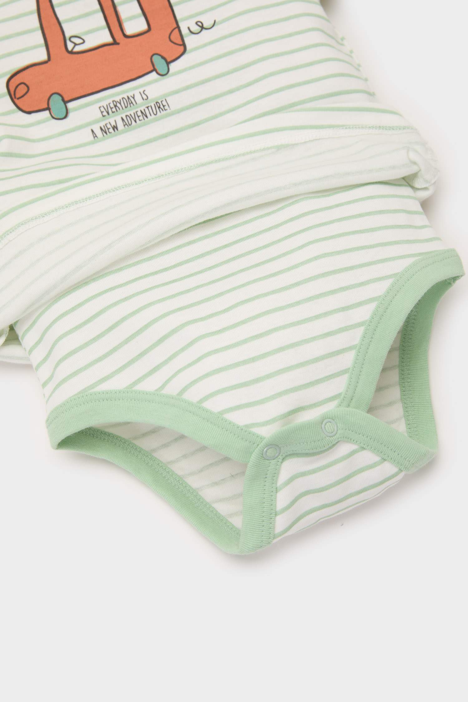 سالوبيت بيبي اولادي بياقة مستديرة بطبعة عربية