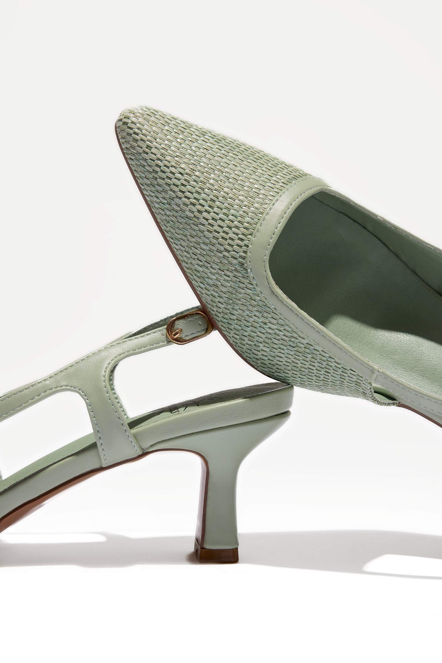 Woman Laced Faux Leather Heeled Sandals