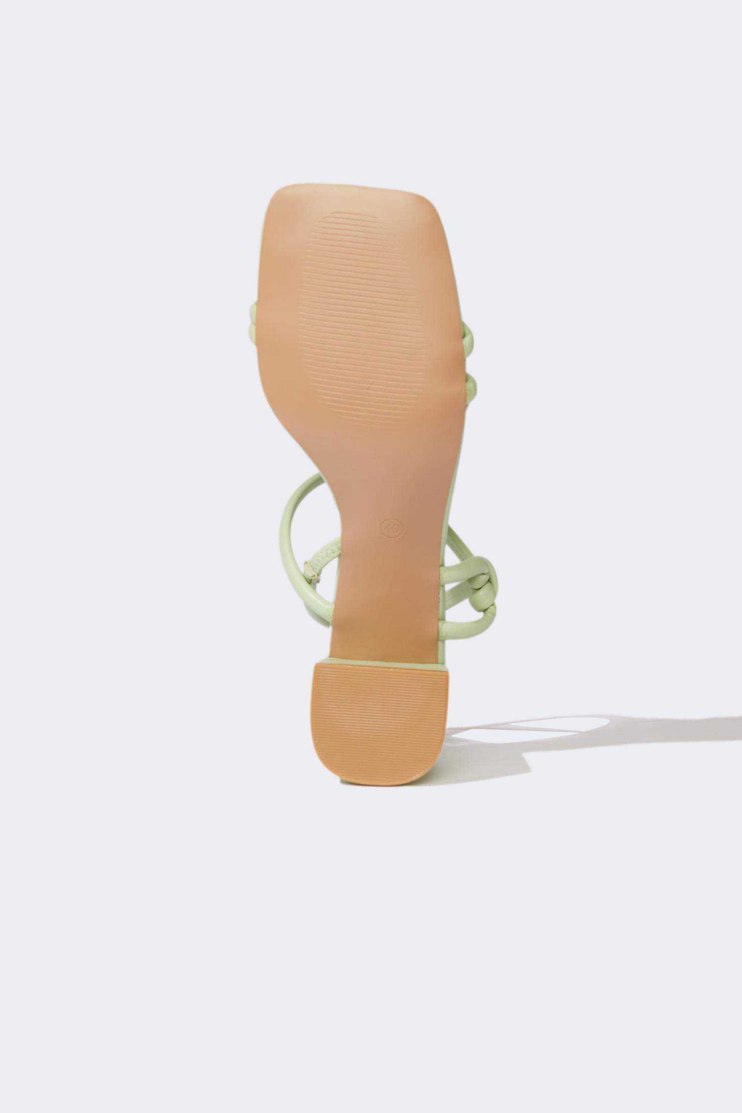 صندل حريمي أخضر بكعب سميك جلد صناعي