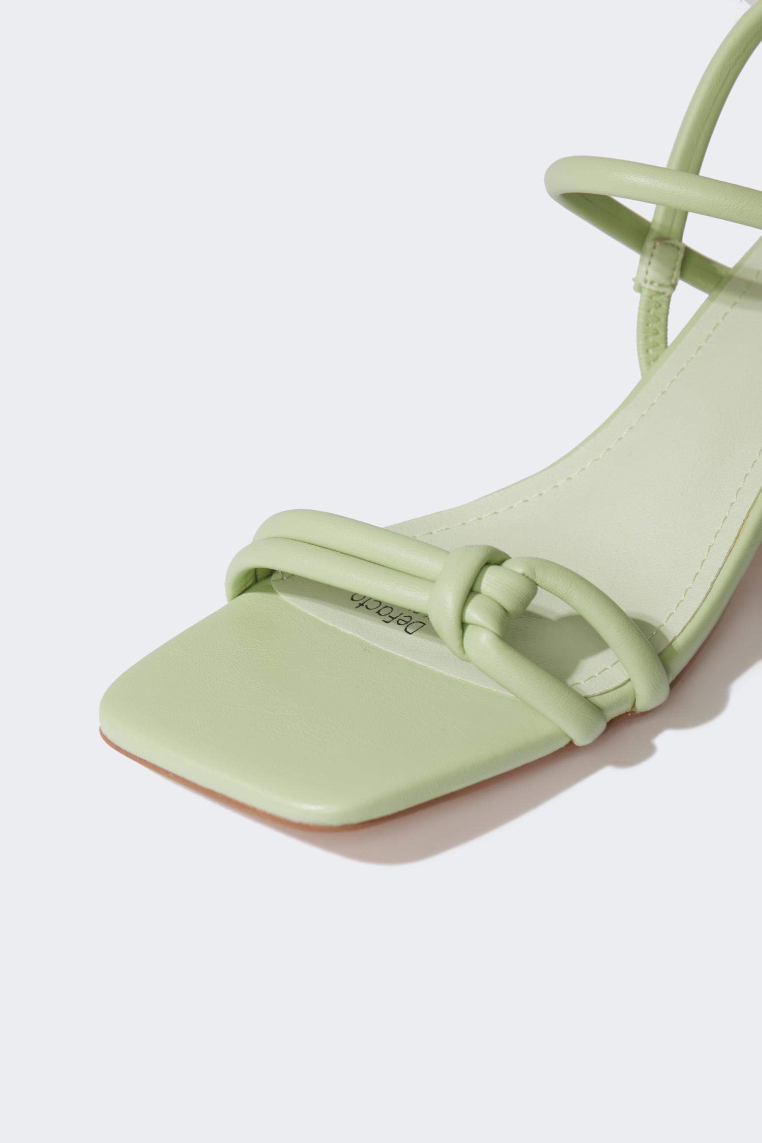 صندل حريمي أخضر بكعب سميك جلد صناعي