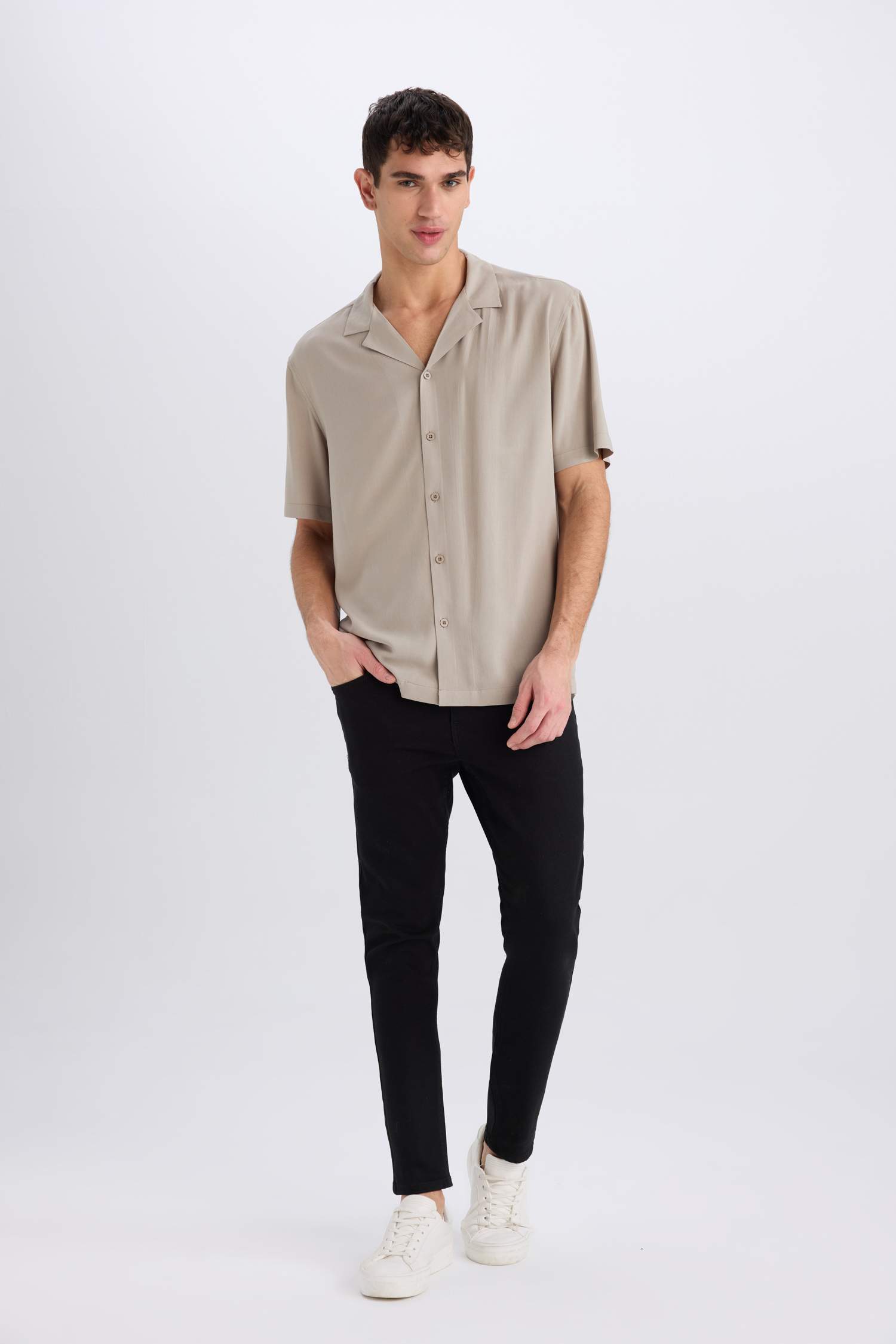 Regular Fit Apache Neck Short Sleeve Shirt