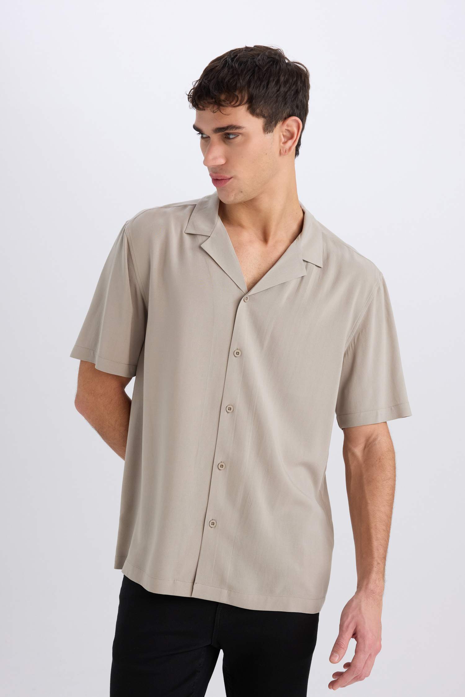 Regular Fit Apache Neck Short Sleeve Shirt