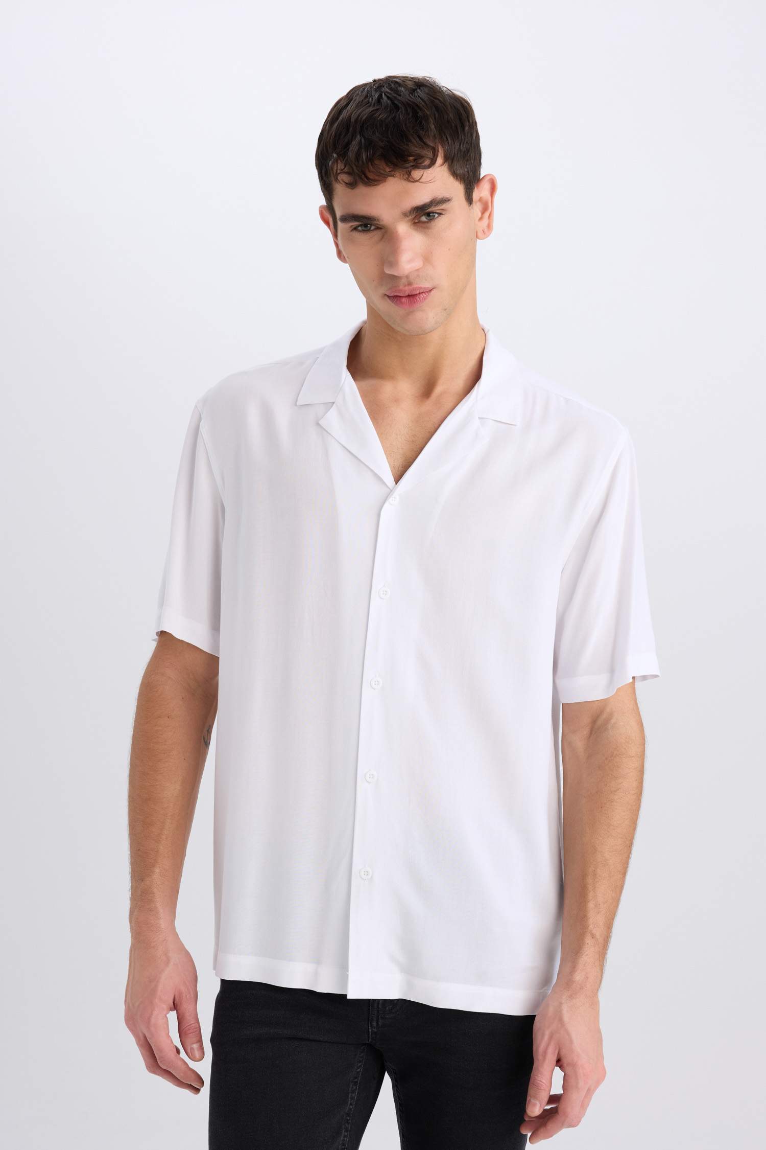 Regular Fit Apache Neck Short Sleeve Shirt