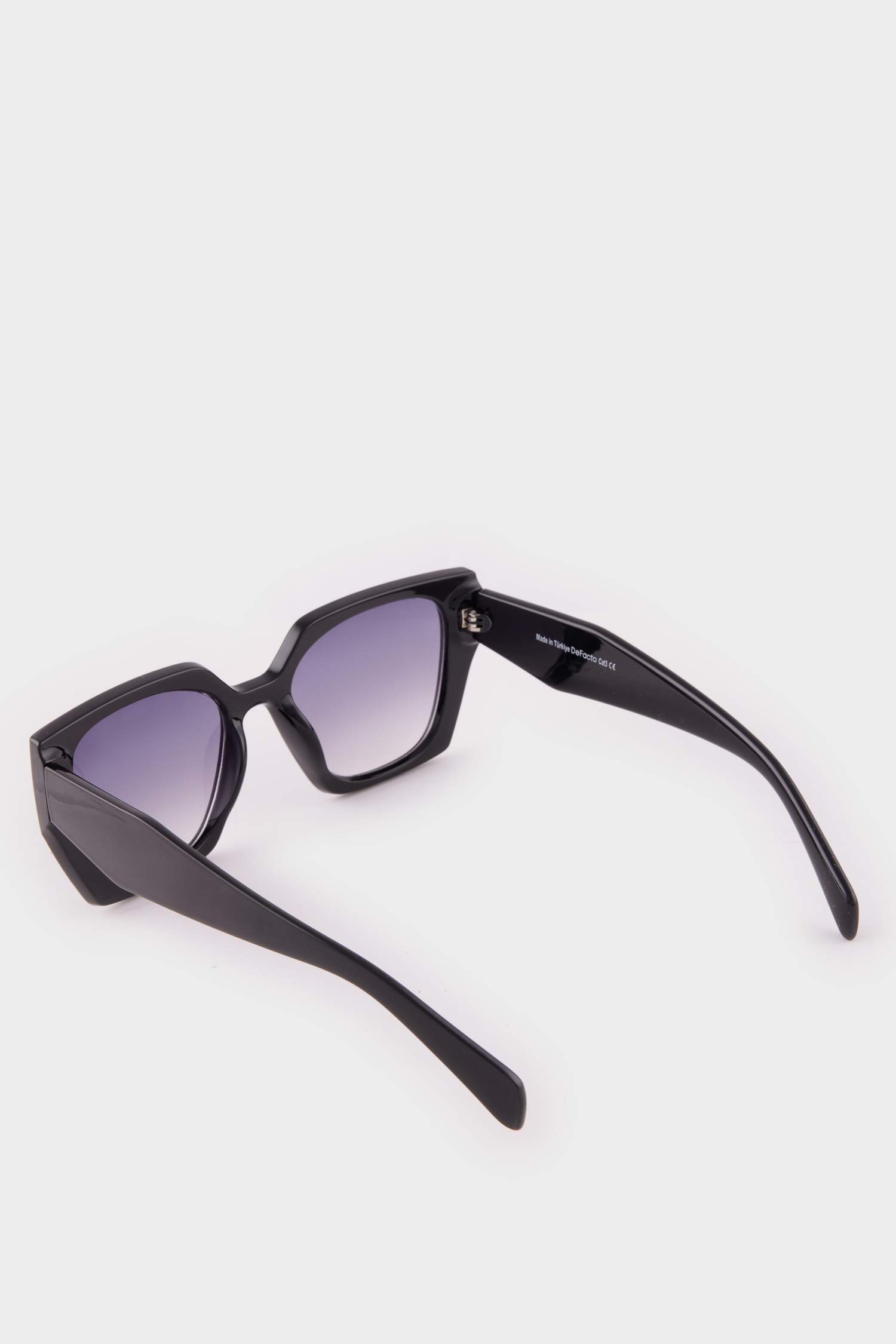 Kadın Büyük Çerçeve Güneş Gözlüğü