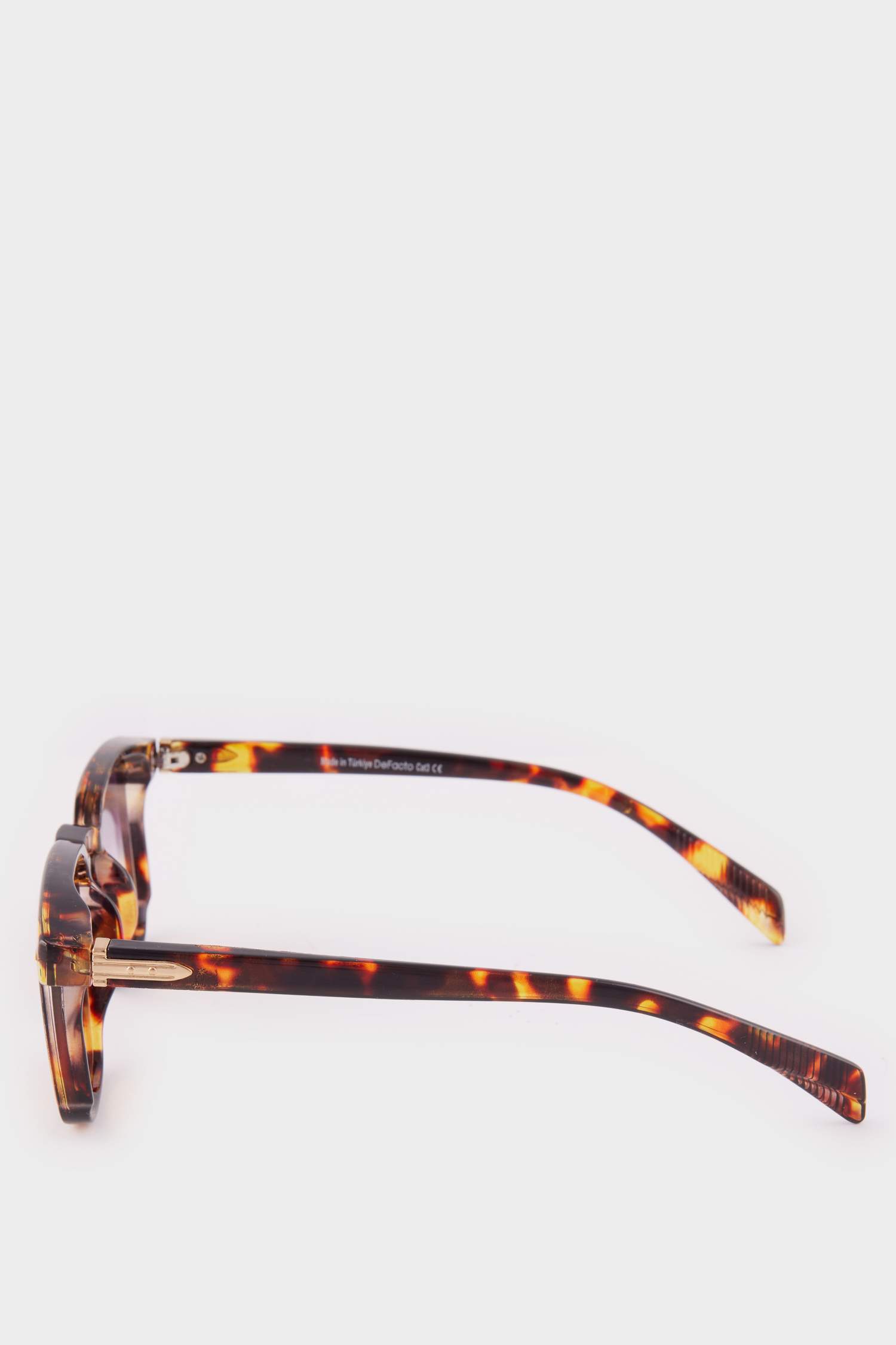 Kadın Kare Güneş Gözlüğü