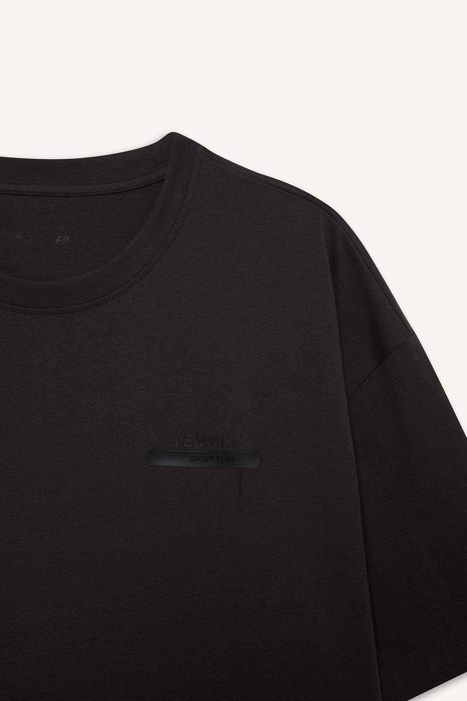 تيشيرت رياضي مطبوع اوفر سايز بياخة مستديرة من DeFactoFit