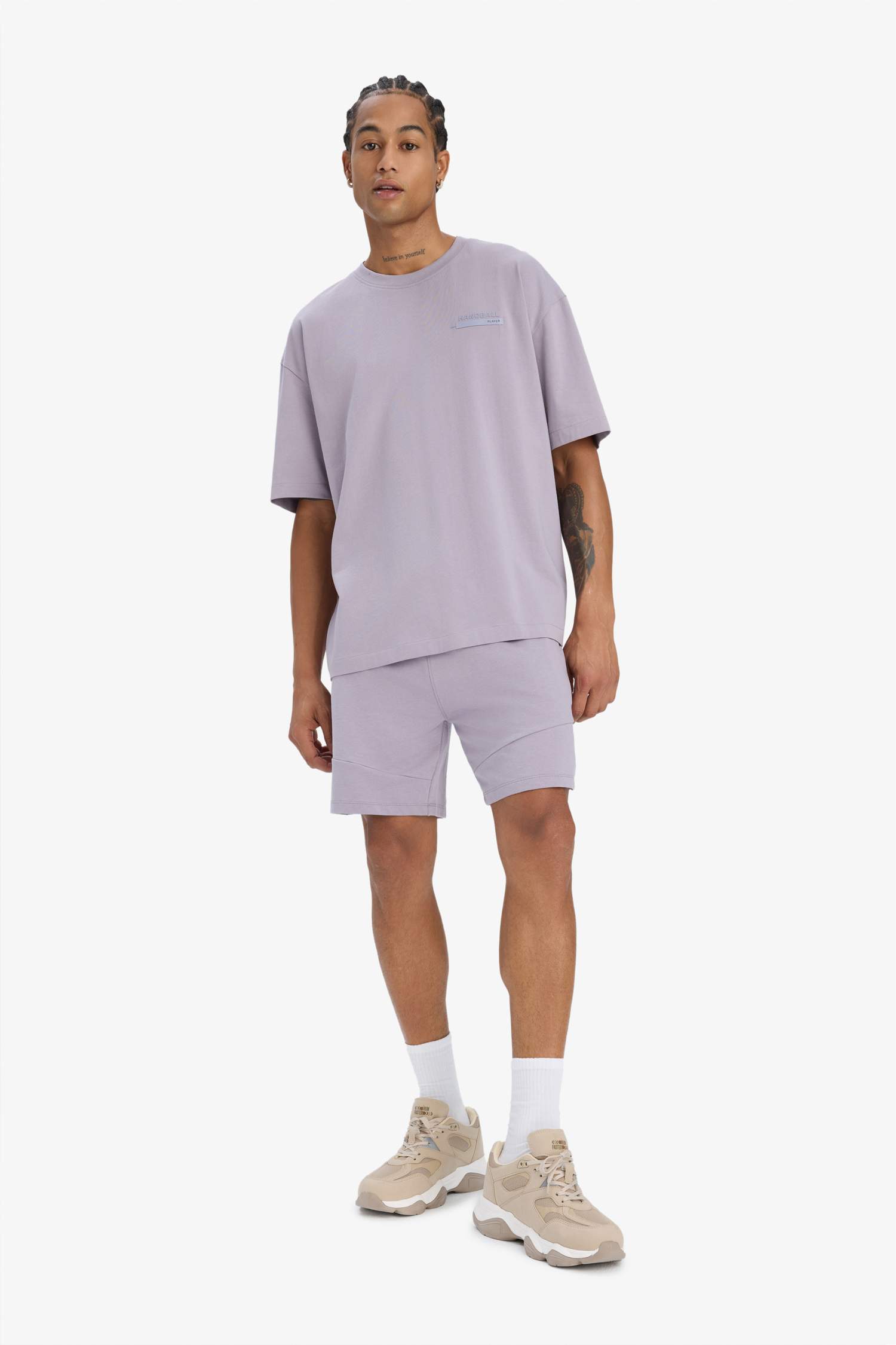 تيشيرت رياضي مطبوع اوفر سايز من DeFactoFit