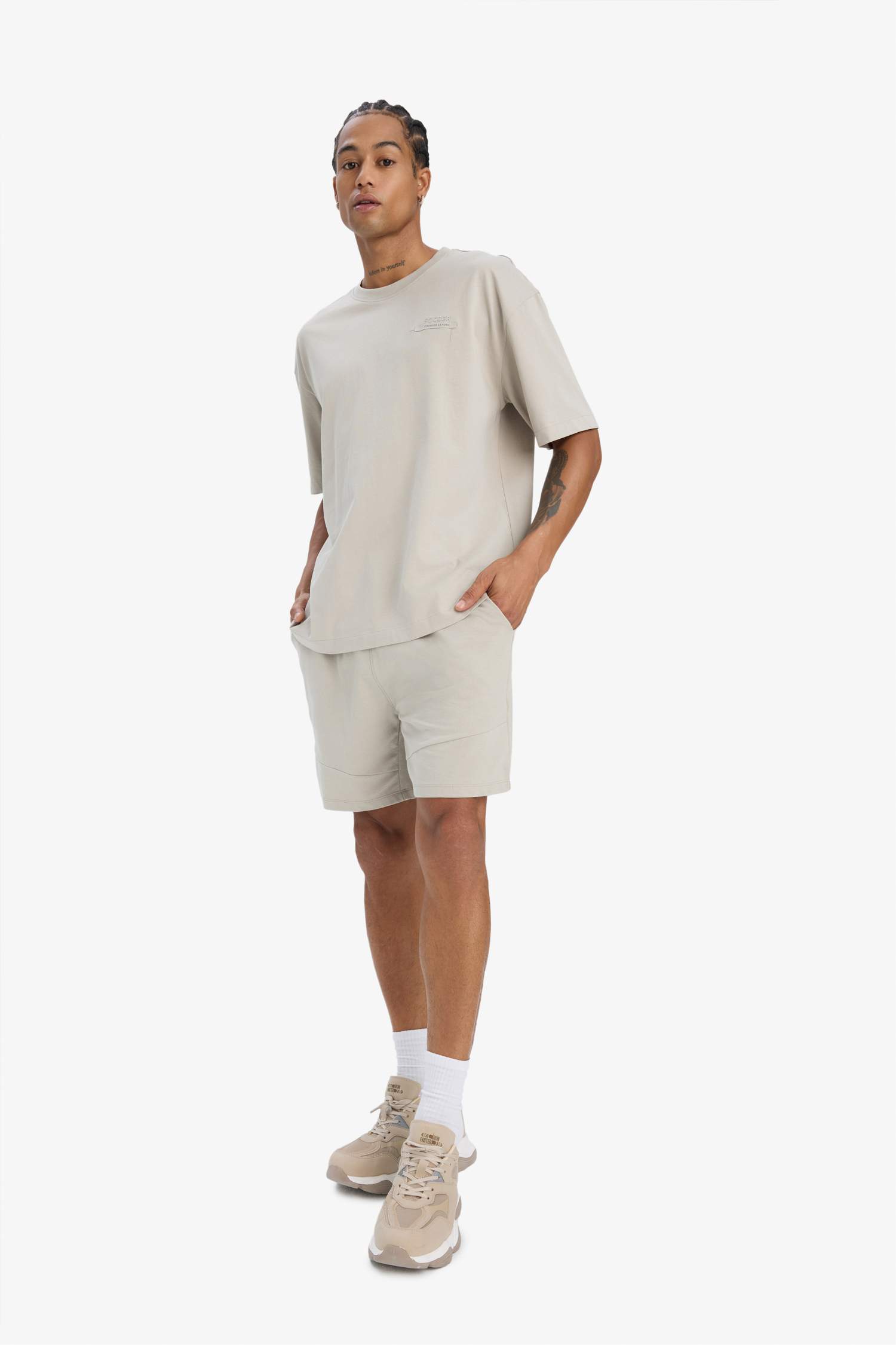 DeFactoFit Standard Fit Sports Waist Tied Shorts