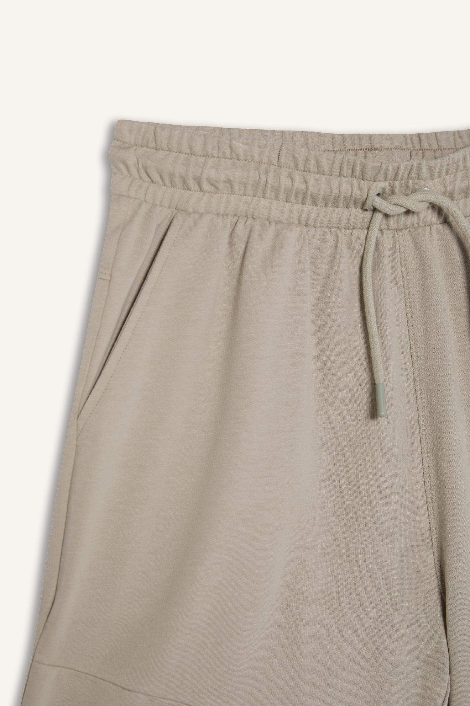 DeFactoFit Standard Fit Sports Waist Tied Shorts