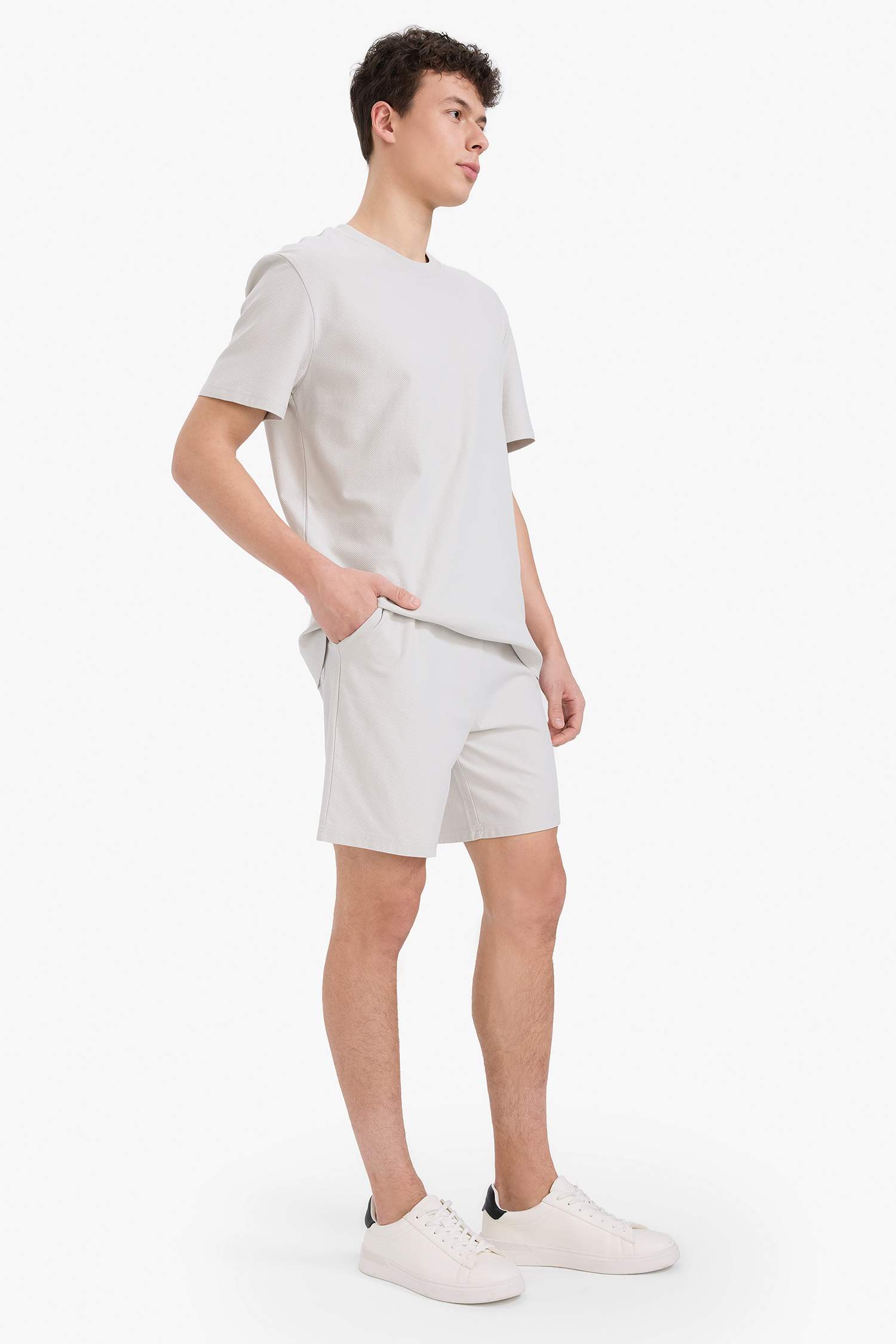 %100 Pamuk Relax Fit Twill Dokulu Cepli Şort