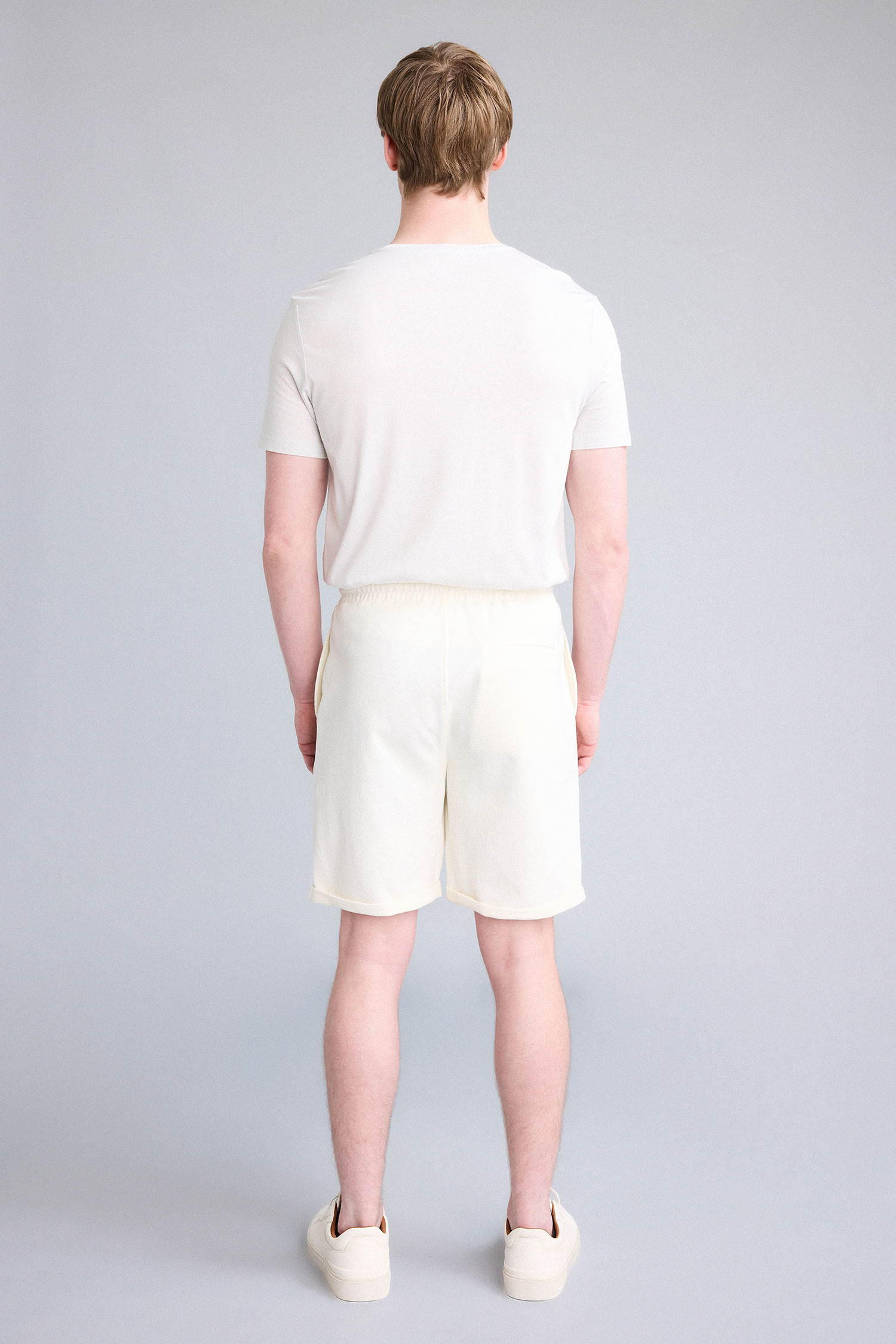DeFacto Regular Fit Dokulu Basic Bermuda Şort görsel 6