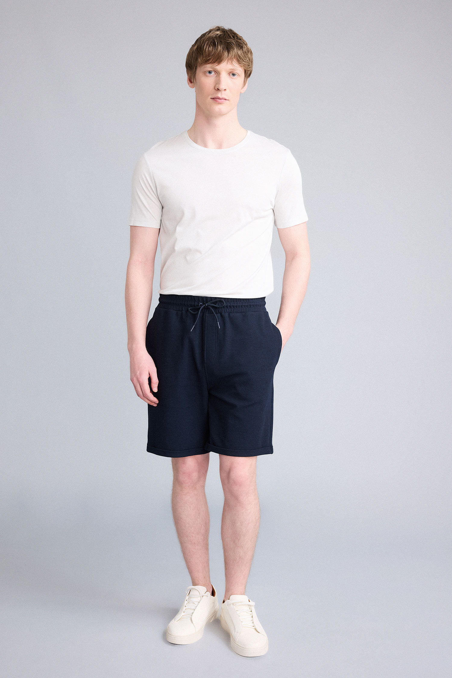 DeFacto Regular Fit Dokulu Basic Bermuda Şort görsel 2