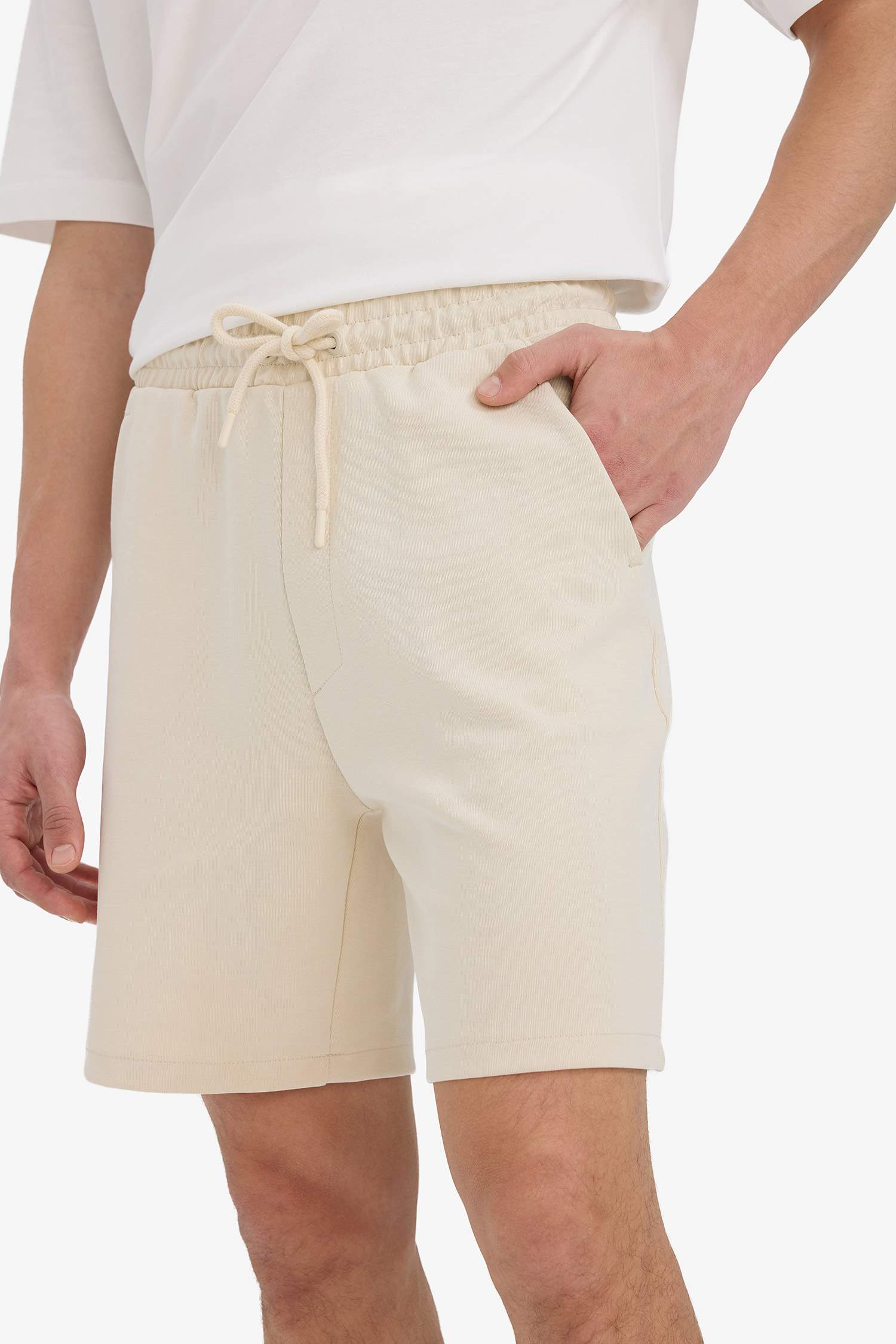 شورت كابري قصة عادية