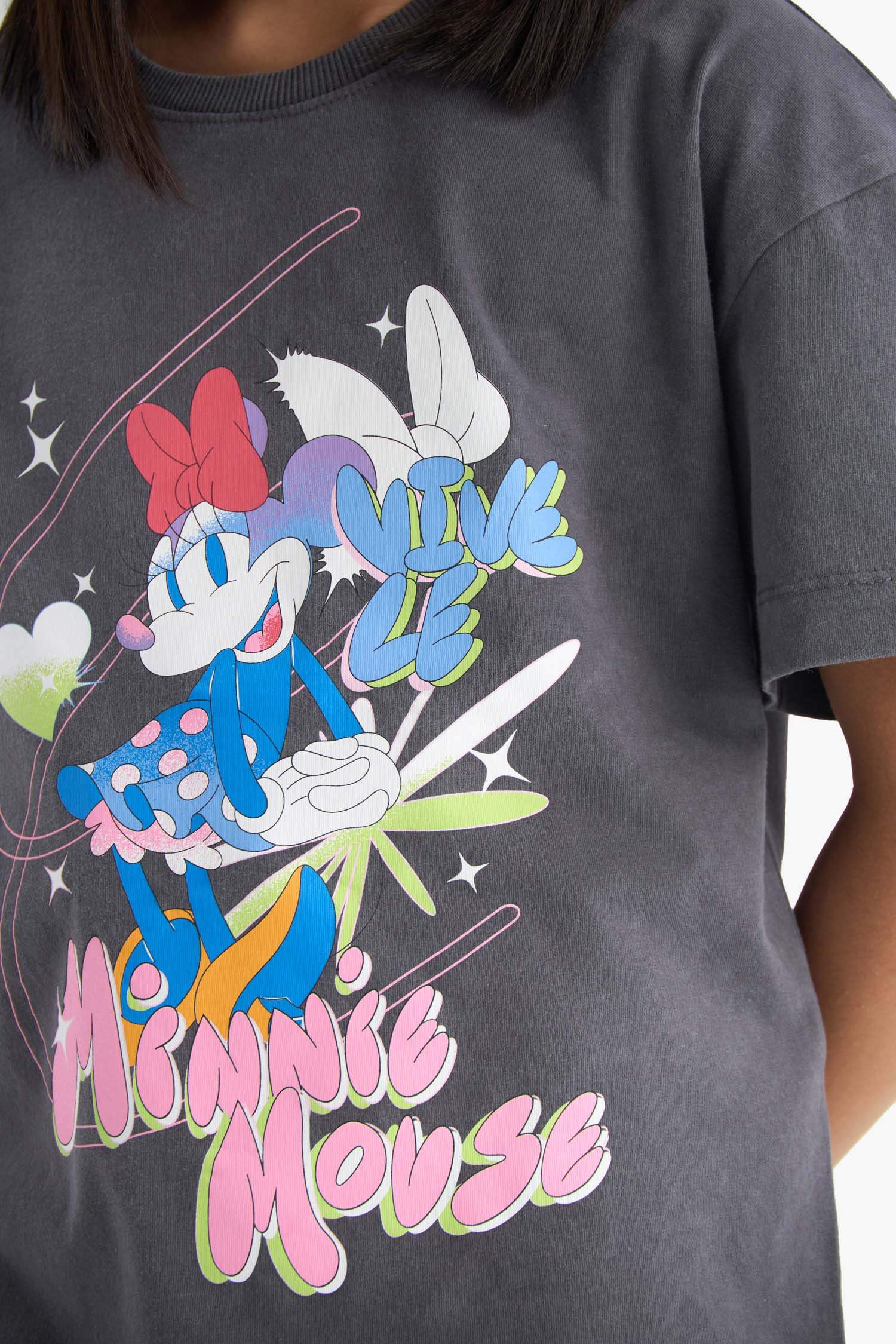 تيشيرت بناتي نص ردن اوفر سايز بياخة مستديرة من ديزني ميكي وميني