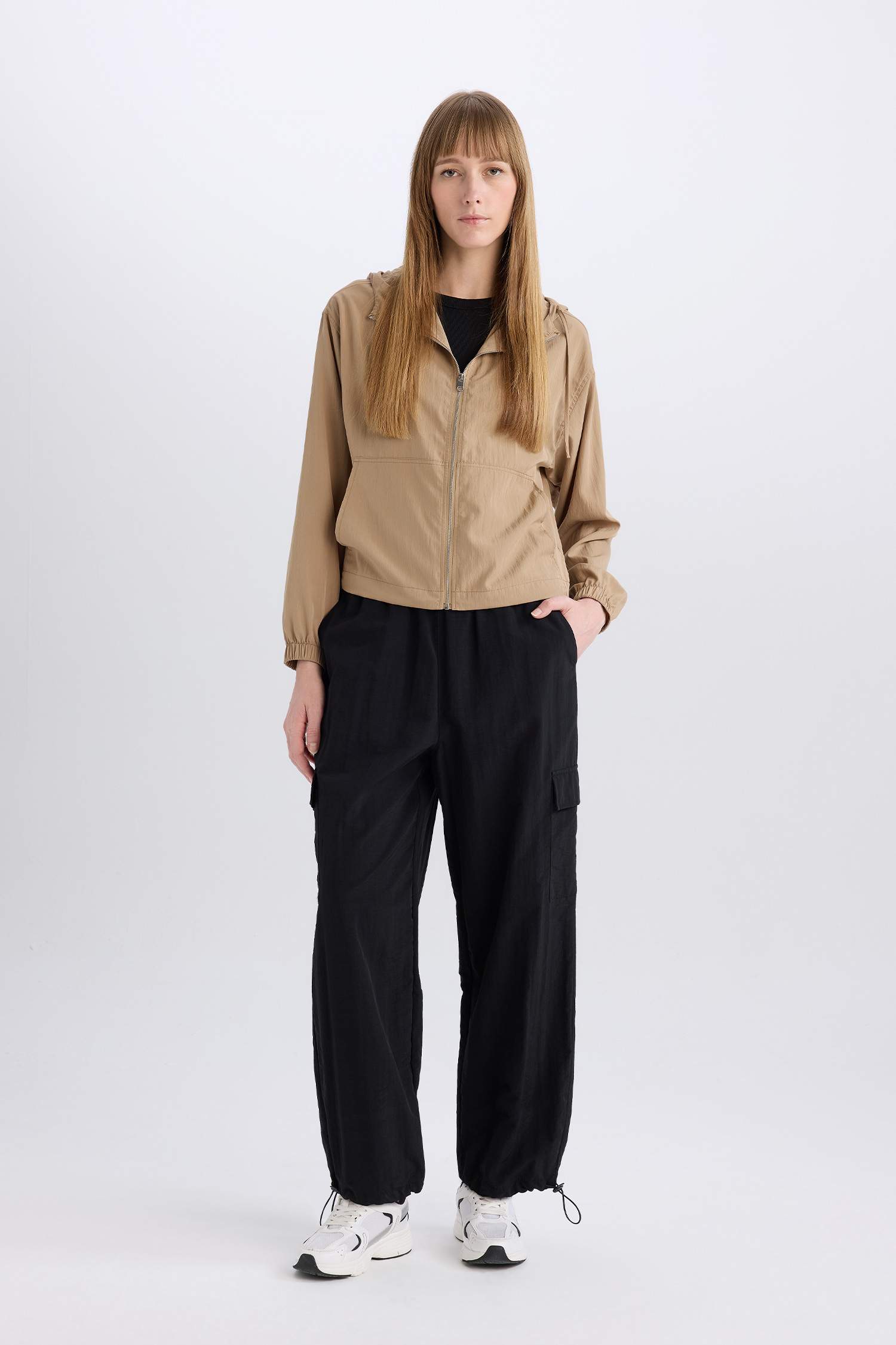 Su Geçirmez Regular Fit Cepli Fermuarlı Kapüşonlu Yağmurluk