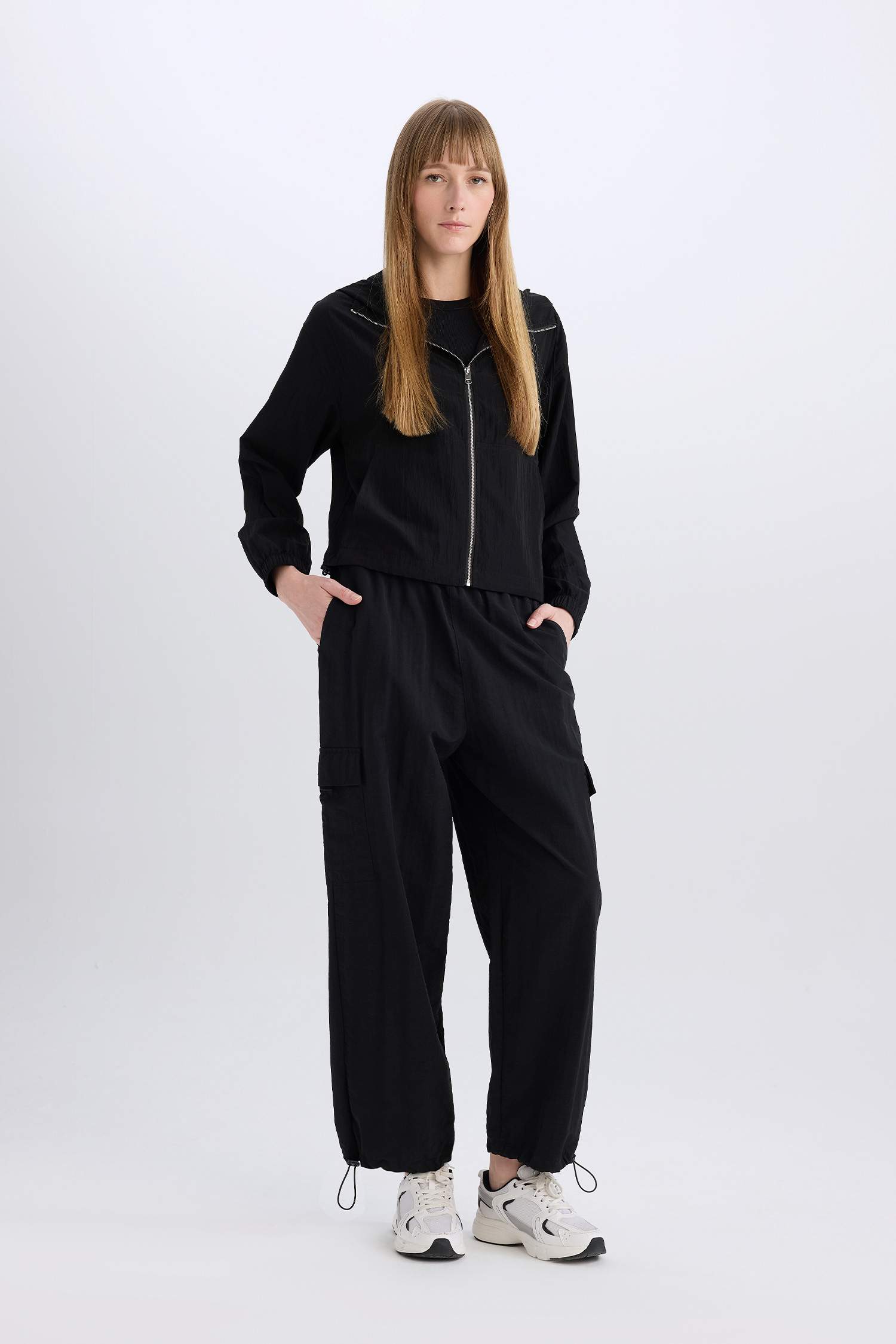 Su Geçirmez Regular Fit Cepli Fermuarlı Kapüşonlu Yağmurluk