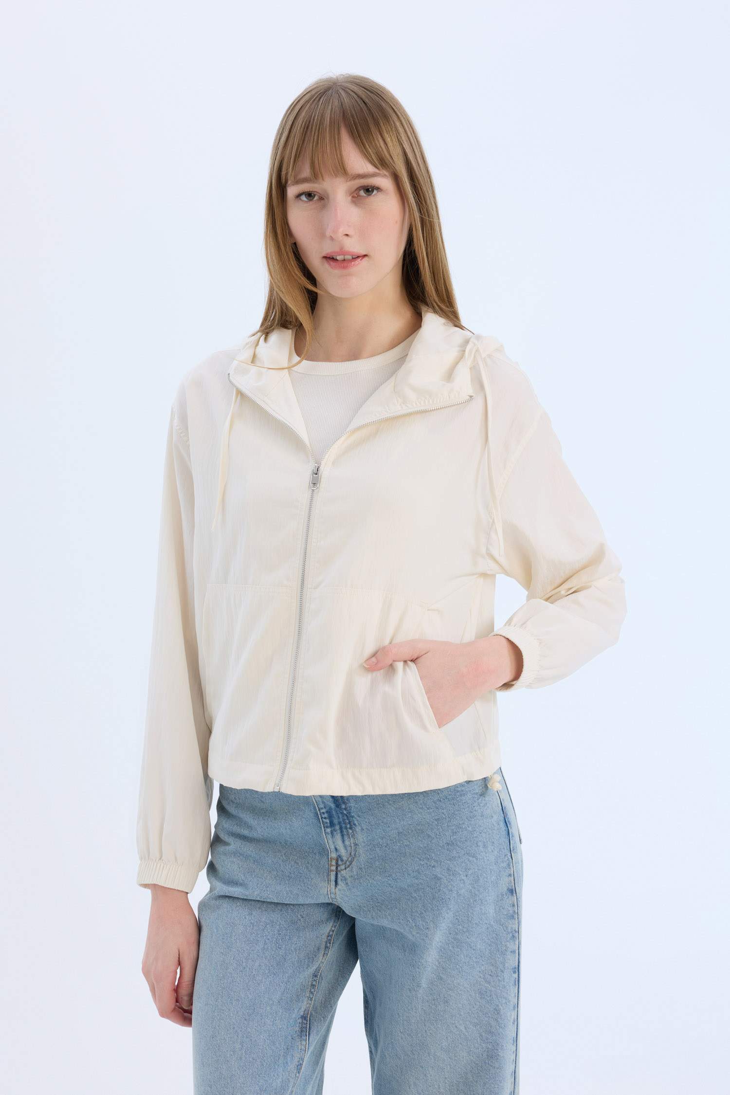 Su Geçirmez Regular Fit Cepli Fermuarlı Kapüşonlu Yağmurluk