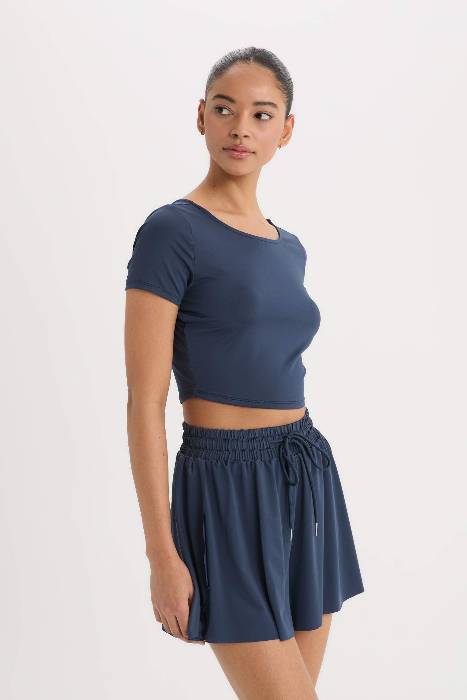 DeFactoFit Crop Bisiklet Yaka Sporcu Kısa Kollu Tişört