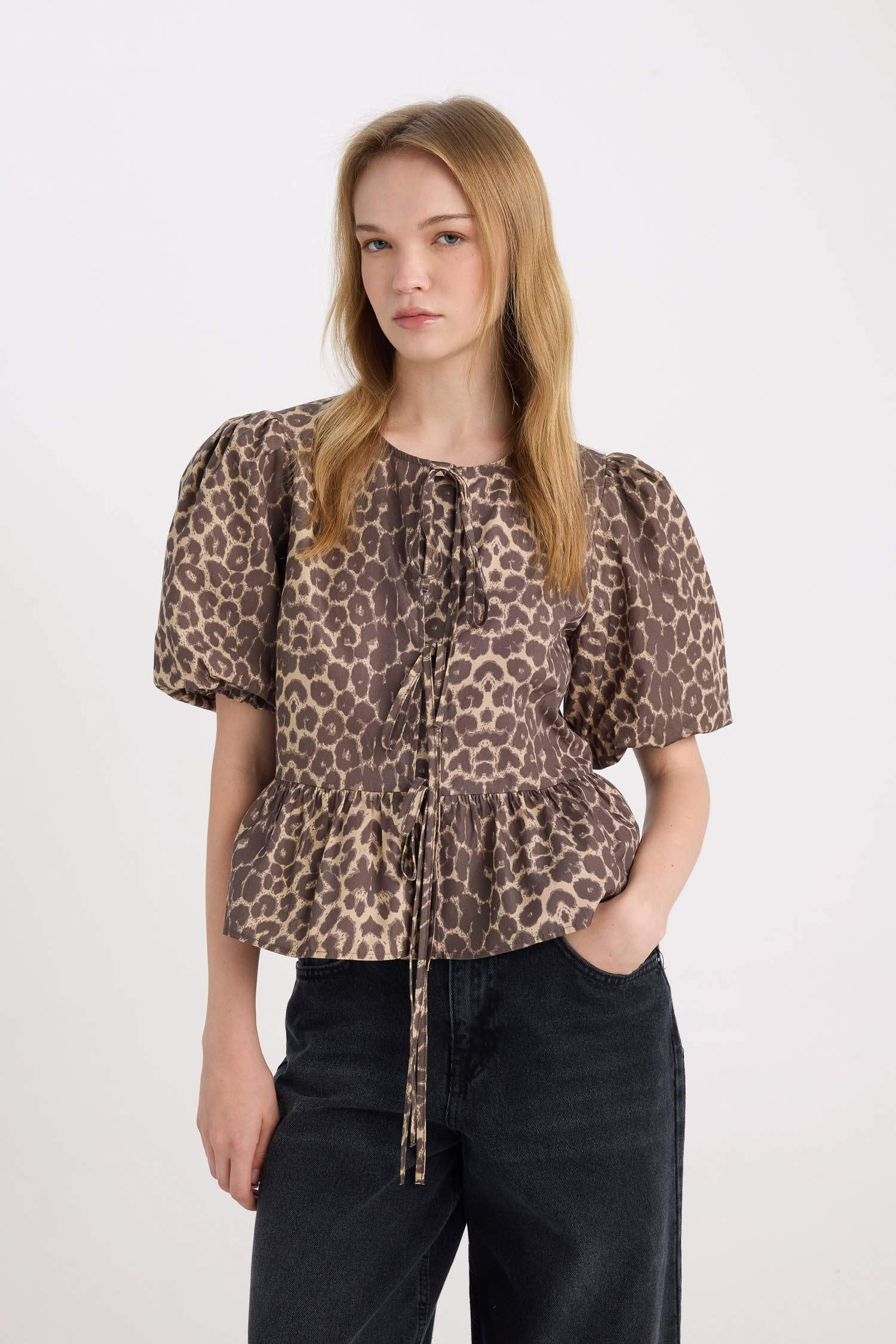 Regular Fit Round Neck Front Tie Poplin Leopard Blouse