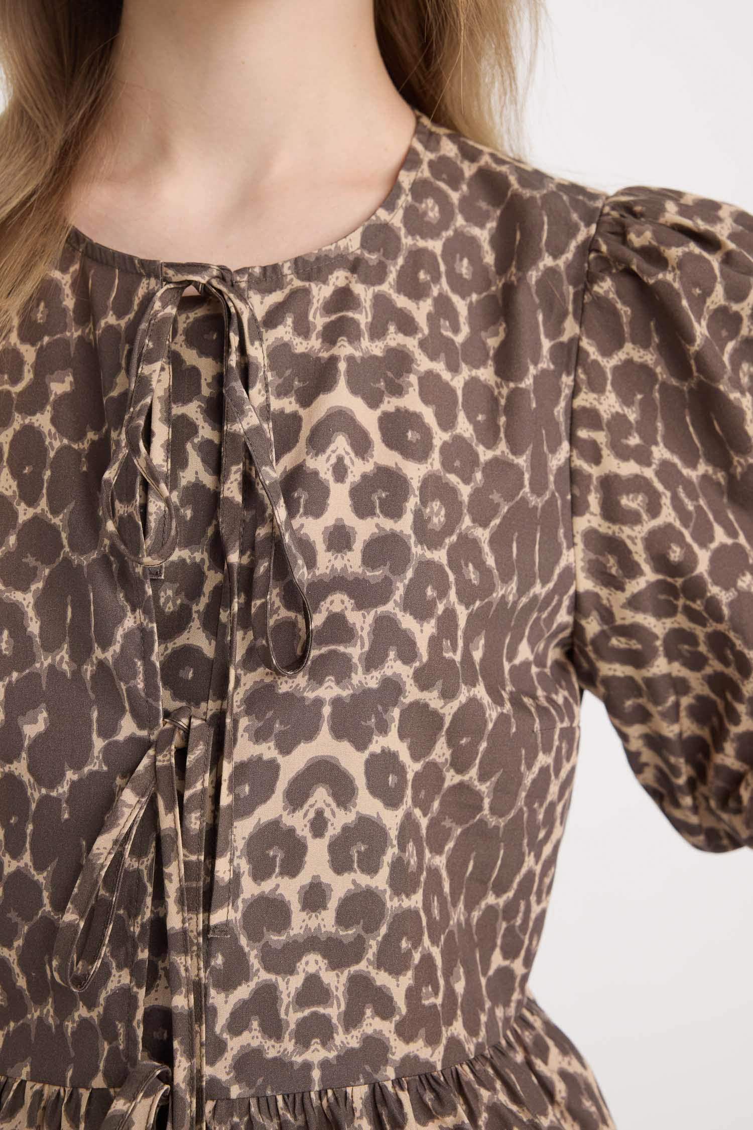 Regular Fit Round Neck Front Tie Poplin Leopard Blouse