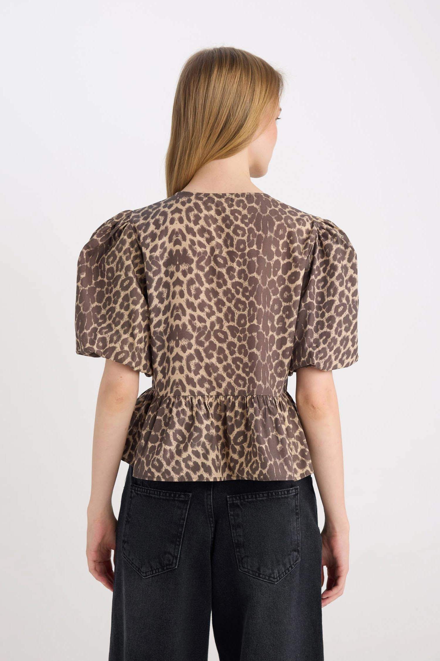 Regular Fit Round Neck Front Tie Poplin Leopard Blouse
