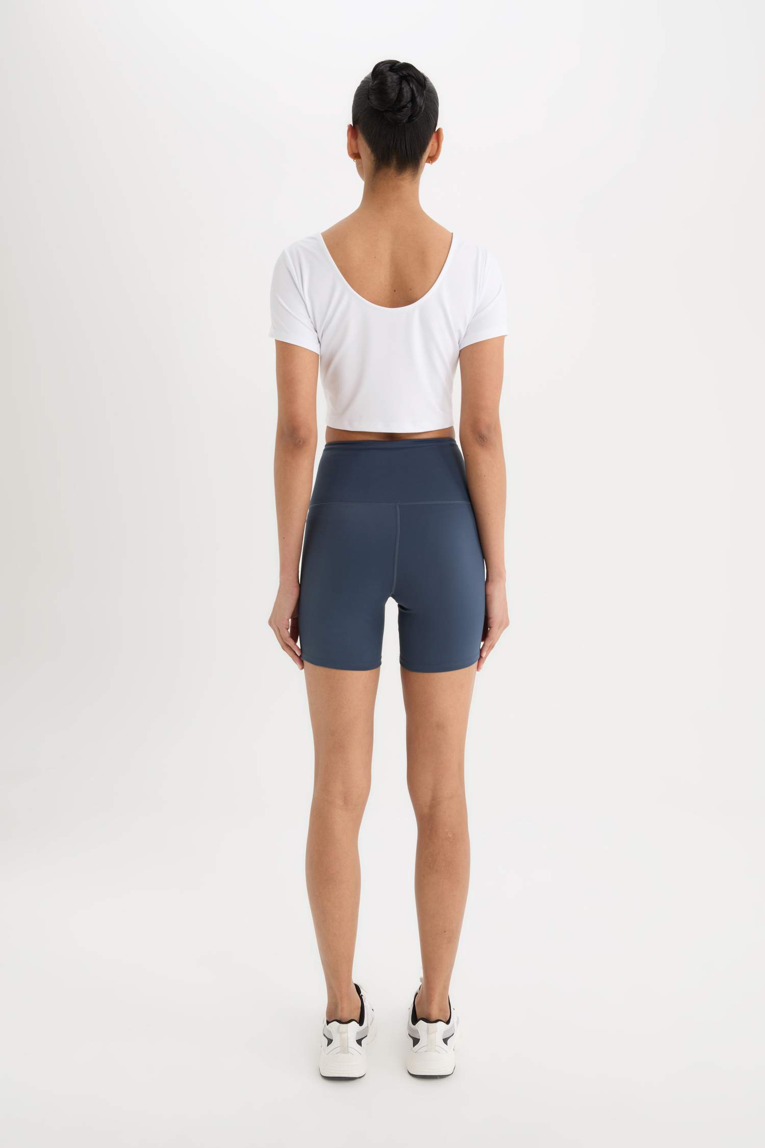 ليجن رياضي قصير كحلي من DeFactoFit