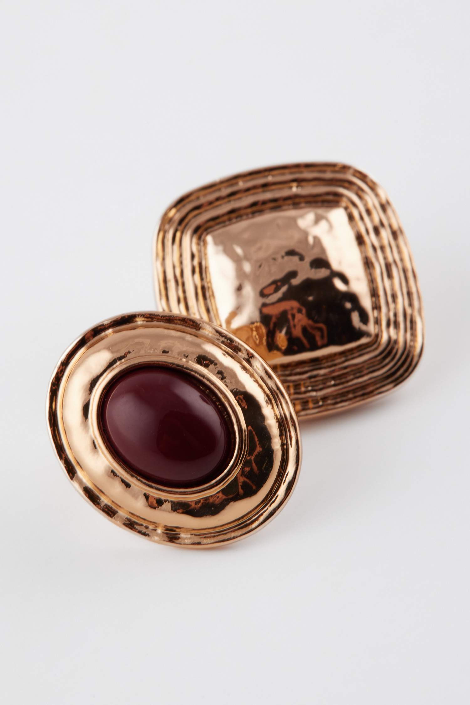 Woman 2 Piece Gold Earring