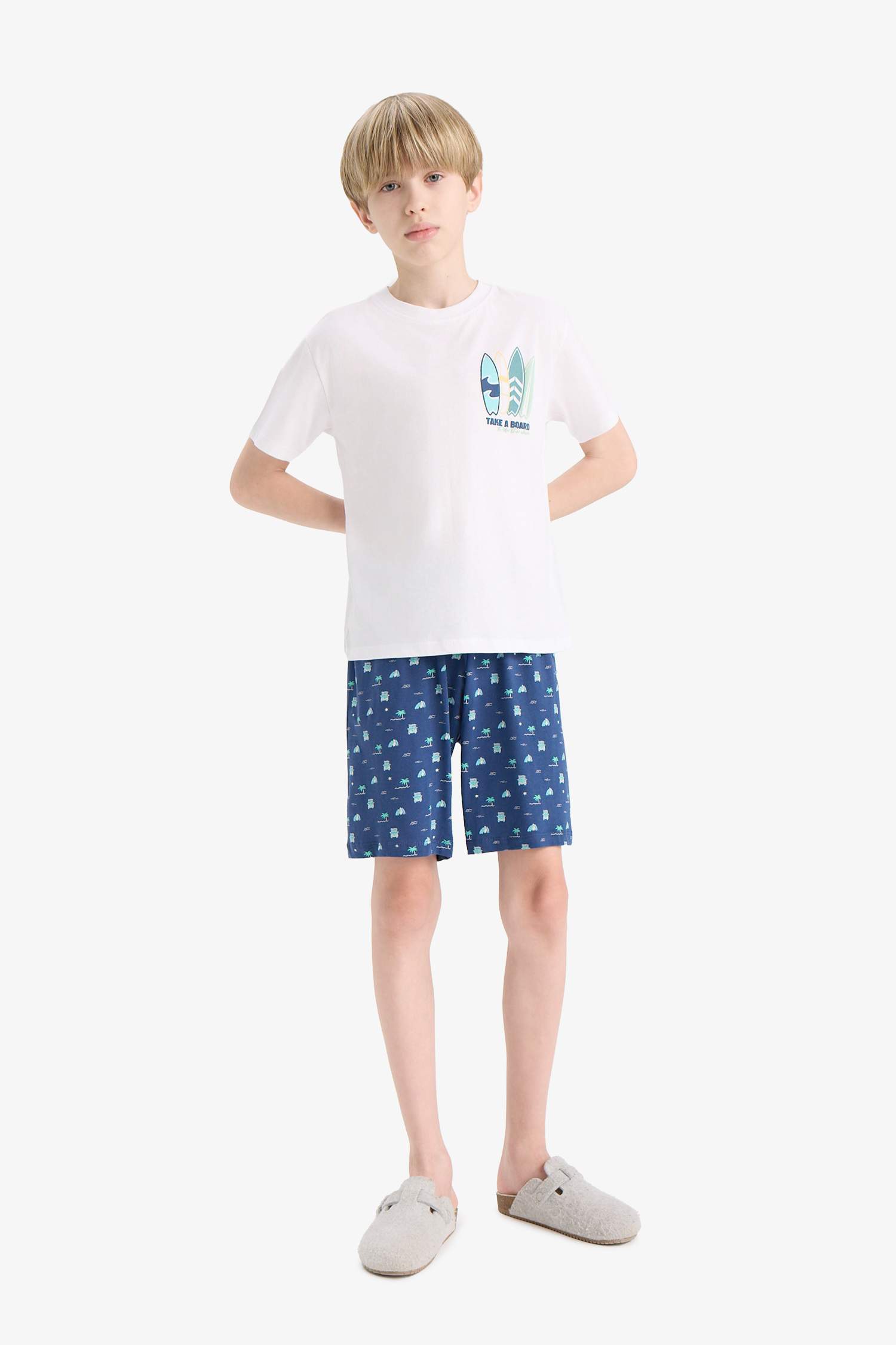 Erkek Çocuk Pijama Takımı Baskılı Kısa Kollu Üst Desenli Şort