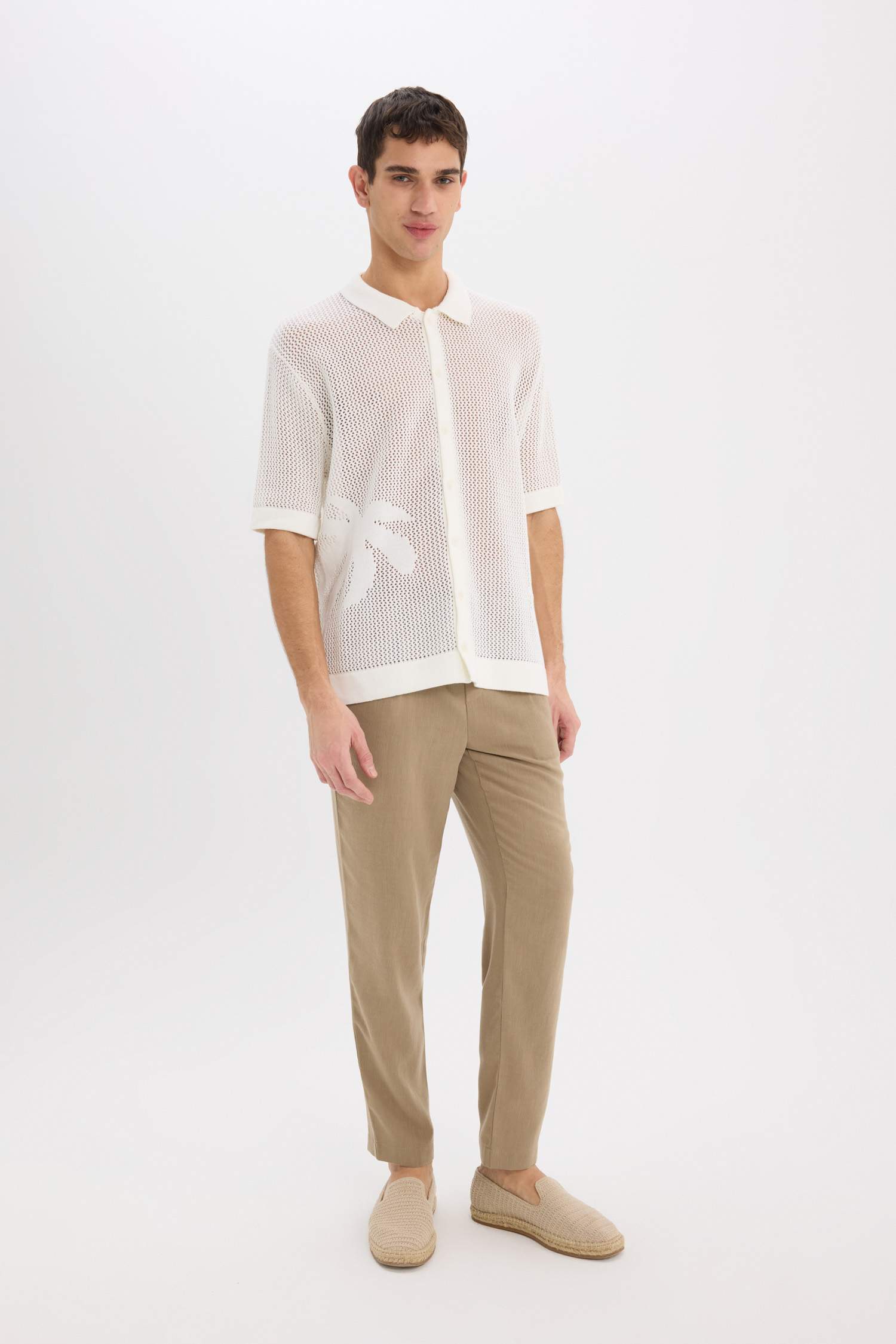 Оверсайз трикотажная футболка с короткими рукавами