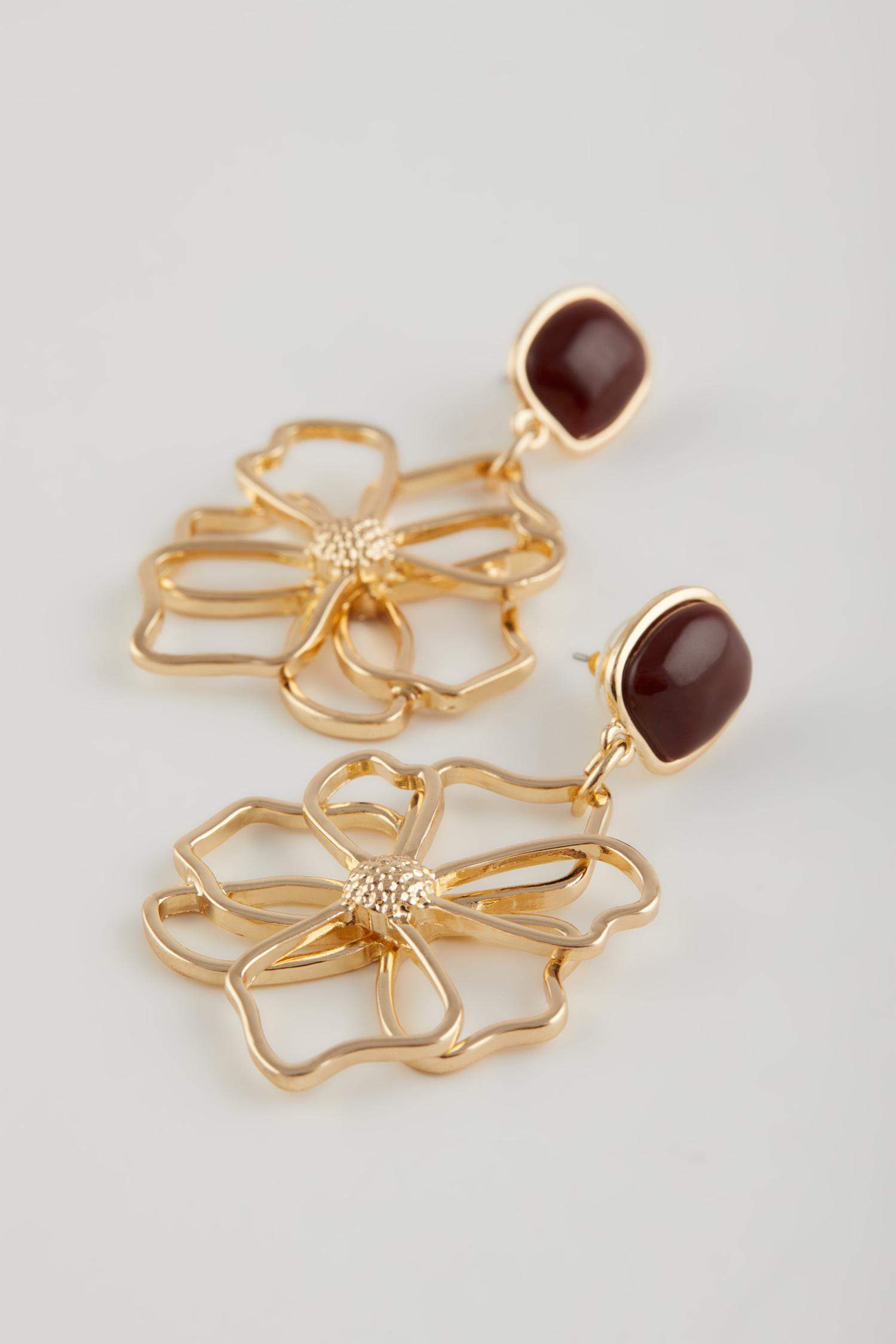 Kadın Çiçek Detaylı Taşlı Gold Küpe