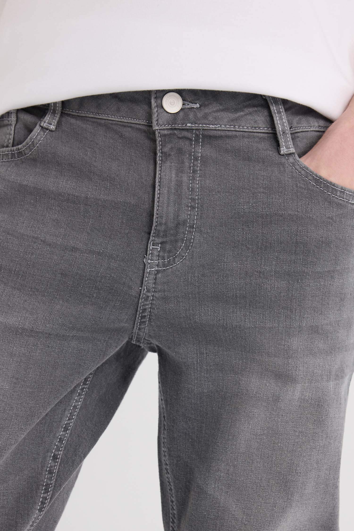 بنطلون جينز كارلو سكيني فيت برجل ضيق