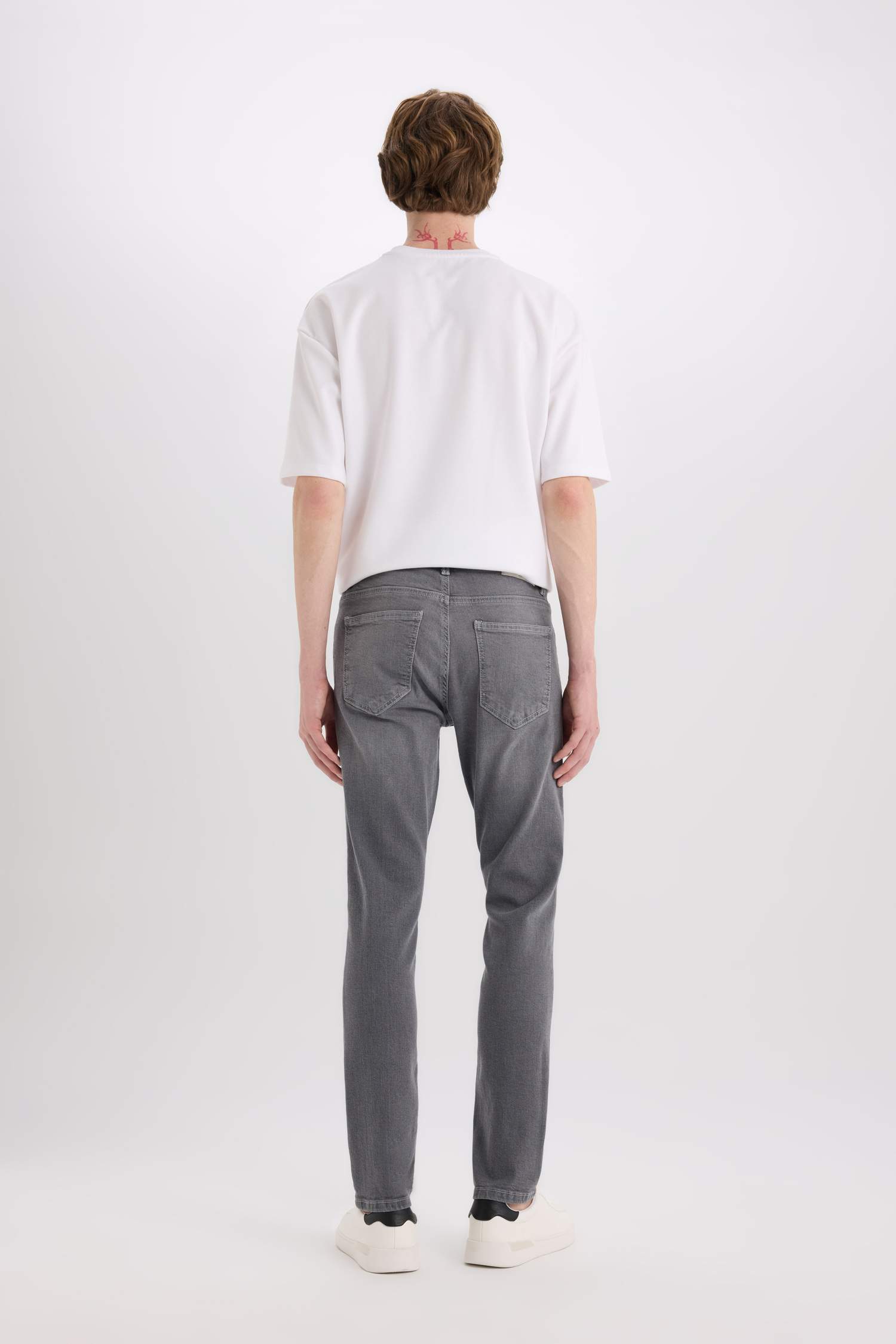 بنطلون جينز كارلو سكيني فيت برجل ضيق