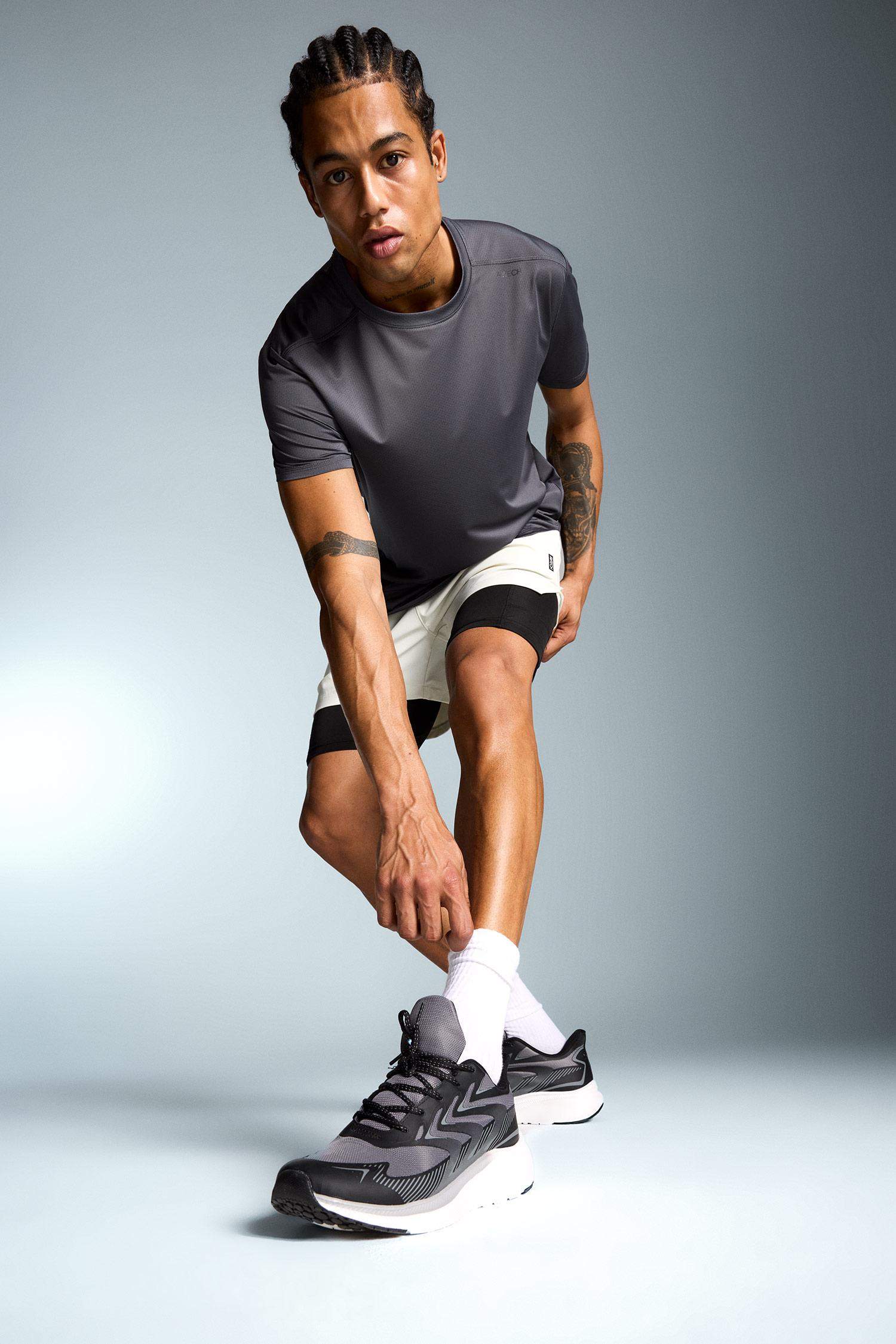 DeFactoFit Slim Fit Dar Kesim Sporcu Taytlı Şort