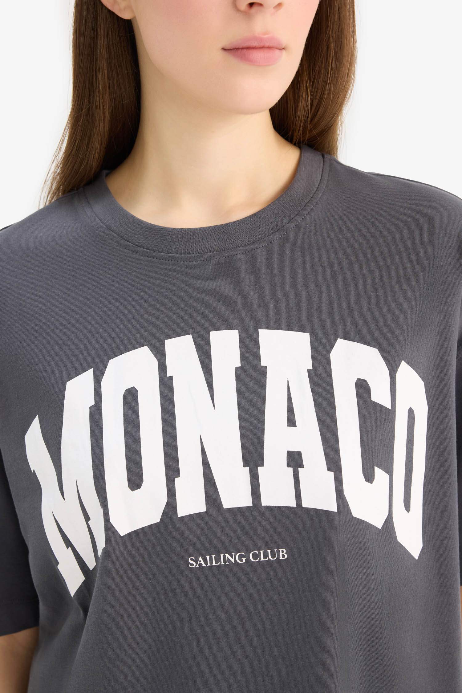 Oversize Geniş Kalıp Bisiklet Yaka Baskılı Penye Kısa Kollu Tişört