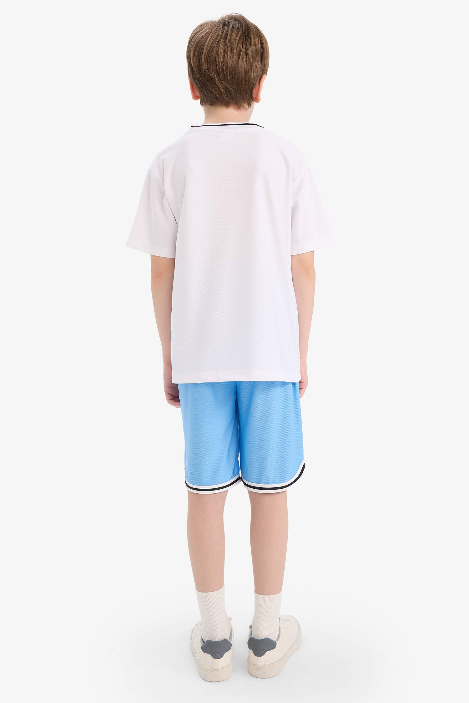 طقم اولادي شورت أزرق وتيشيرت - قطعتين