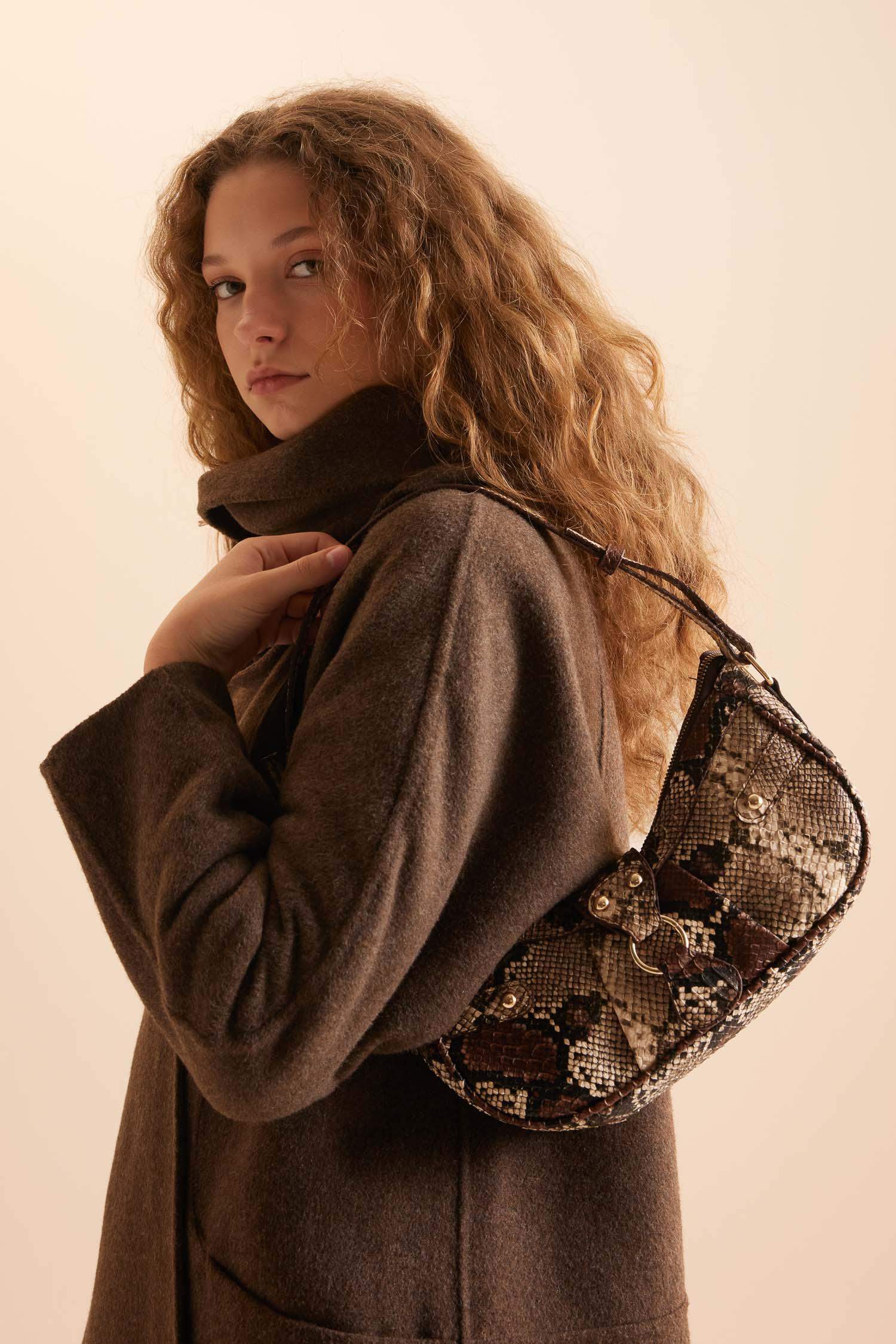 جنطة كتف نسائي جلد صناعي