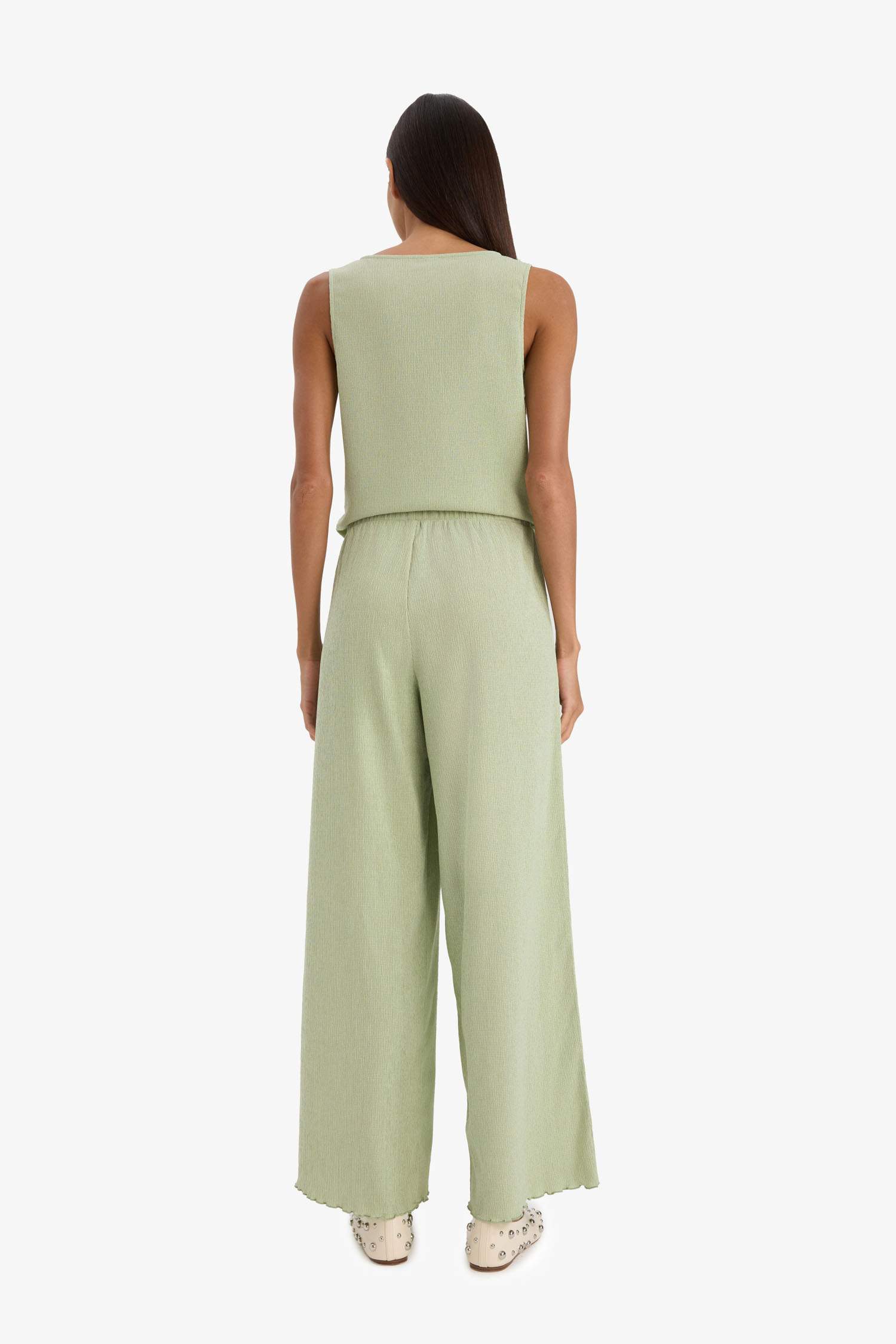 بنطلون وايد ليج برجل واسع