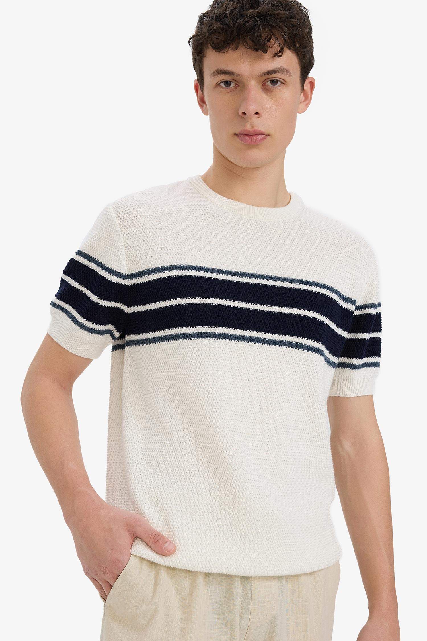 تيشيرت قصة عادية من قطن قصة عادية