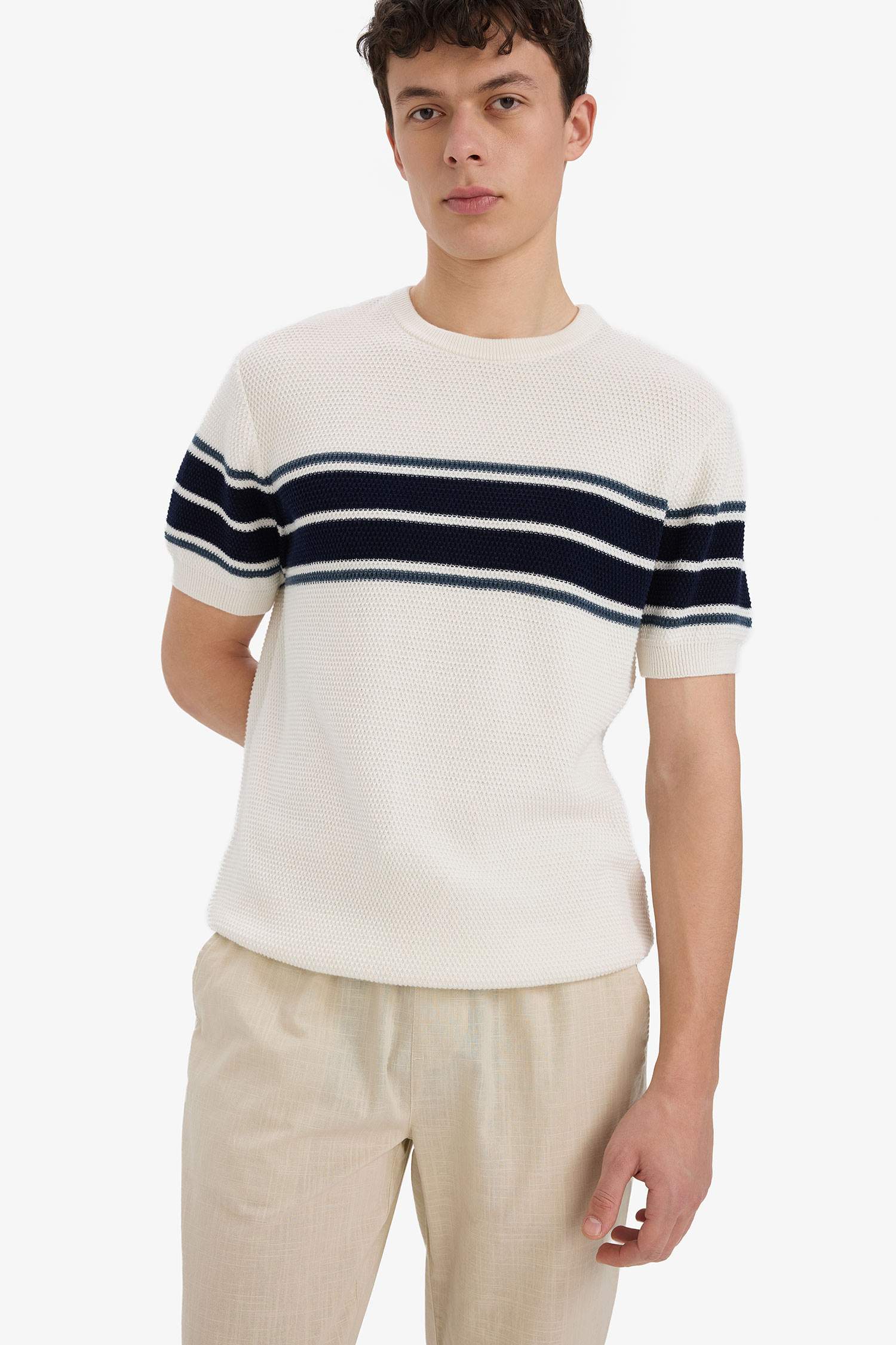 تيشيرت قصة عادية من قطن قصة عادية