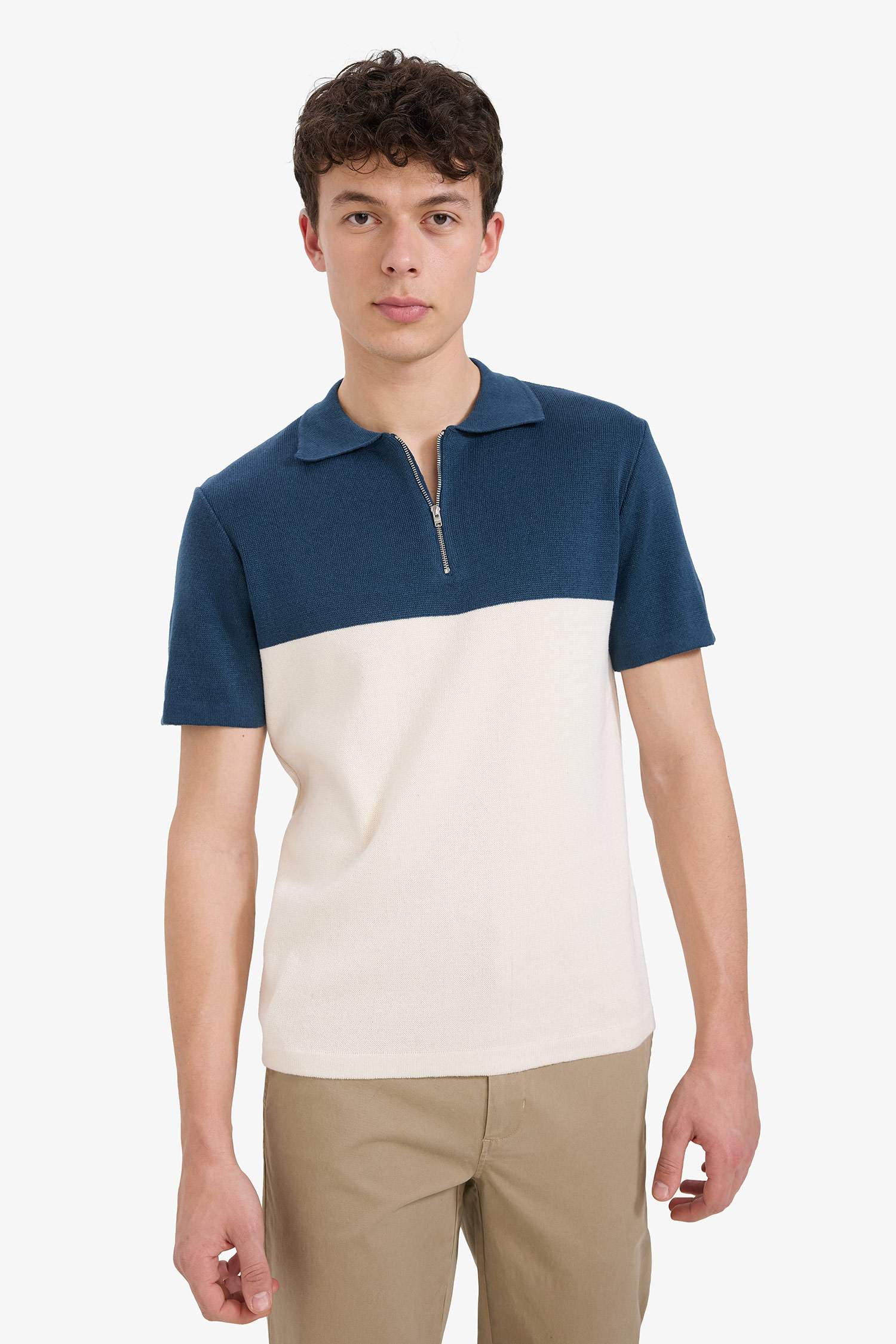 تيشيرت بولو تريكو قصة عادية بياقة بولو