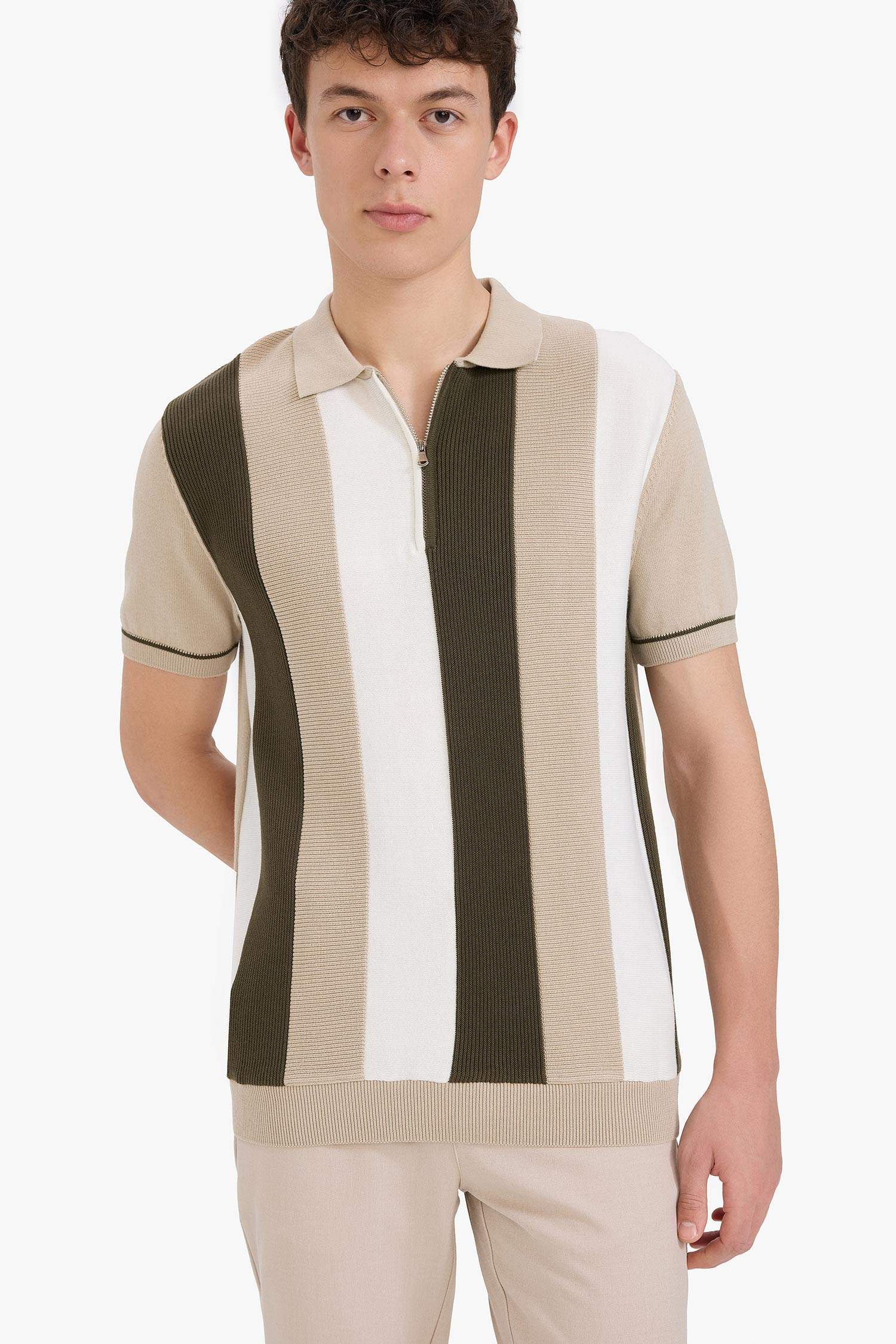 تيشيرت بولو تريكو نص كم قصة عادية