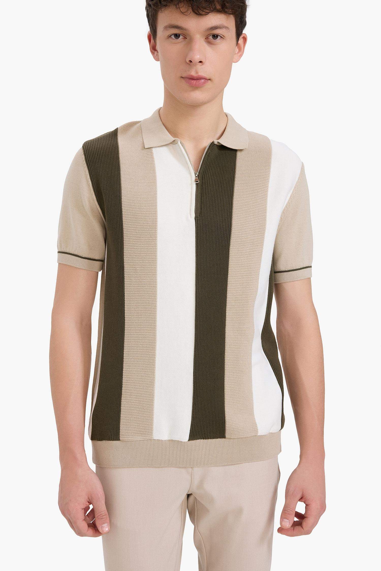 تيشيرت بولو تريكو نص كم قصة عادية